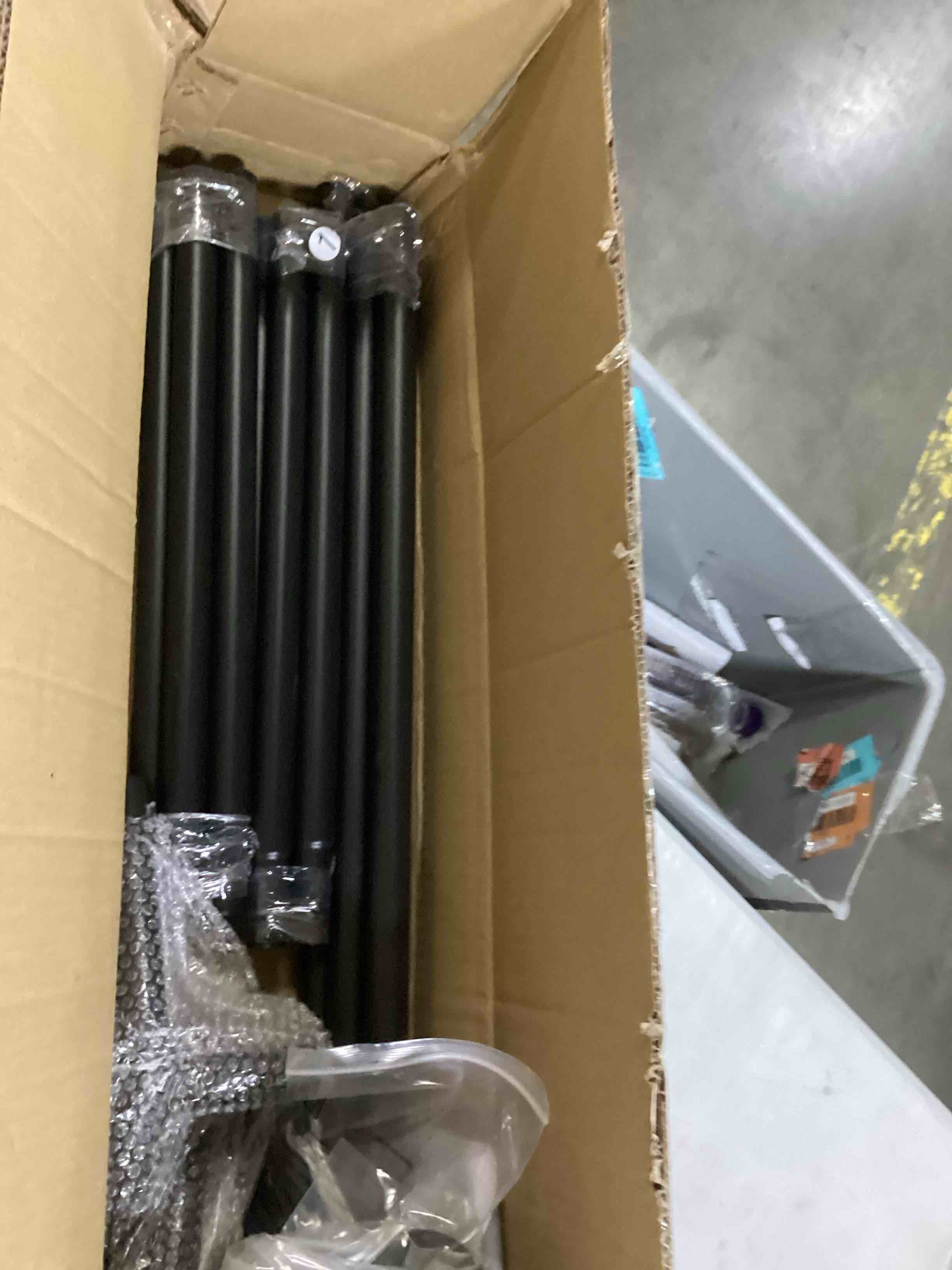 https://s3.amazonaws.com/lotting-images-prod/bidfta/BLU5759764_1717413537461.jpeg