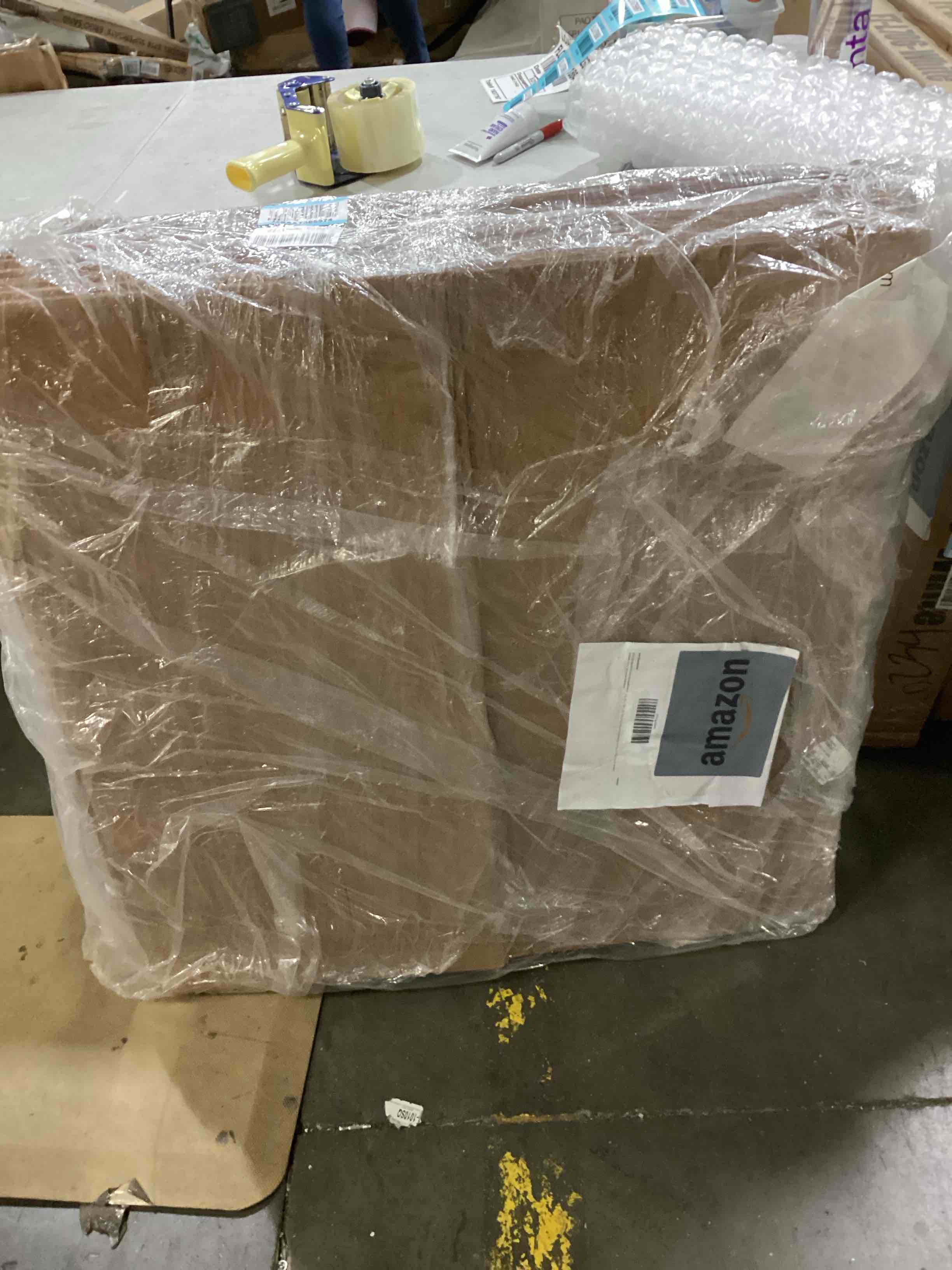 https://s3.amazonaws.com/lotting-images-prod/bidfta/BLU5759864_1717504425709.jpeg