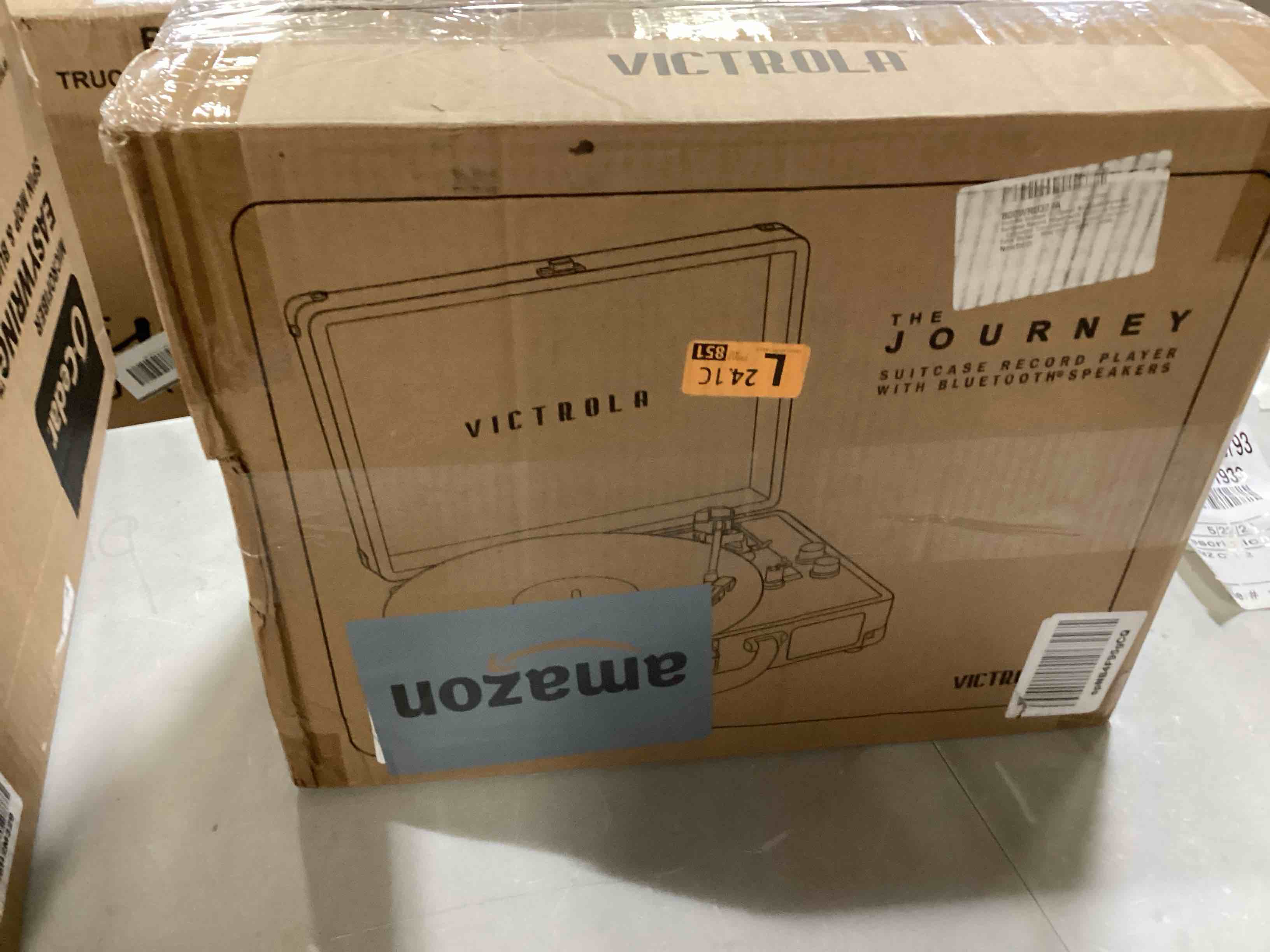 https://s3.amazonaws.com/lotting-images-prod/bidfta/BLU5759985_1717612205922.jpeg