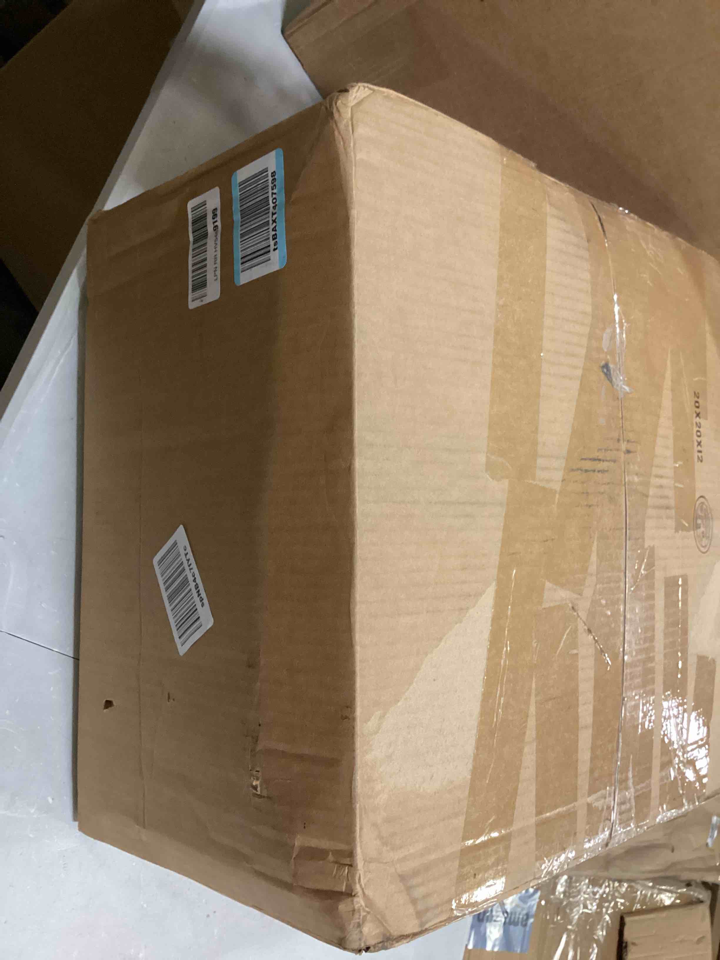 https://s3.amazonaws.com/lotting-images-prod/bidfta/BLU5760212_1718132498265.jpeg