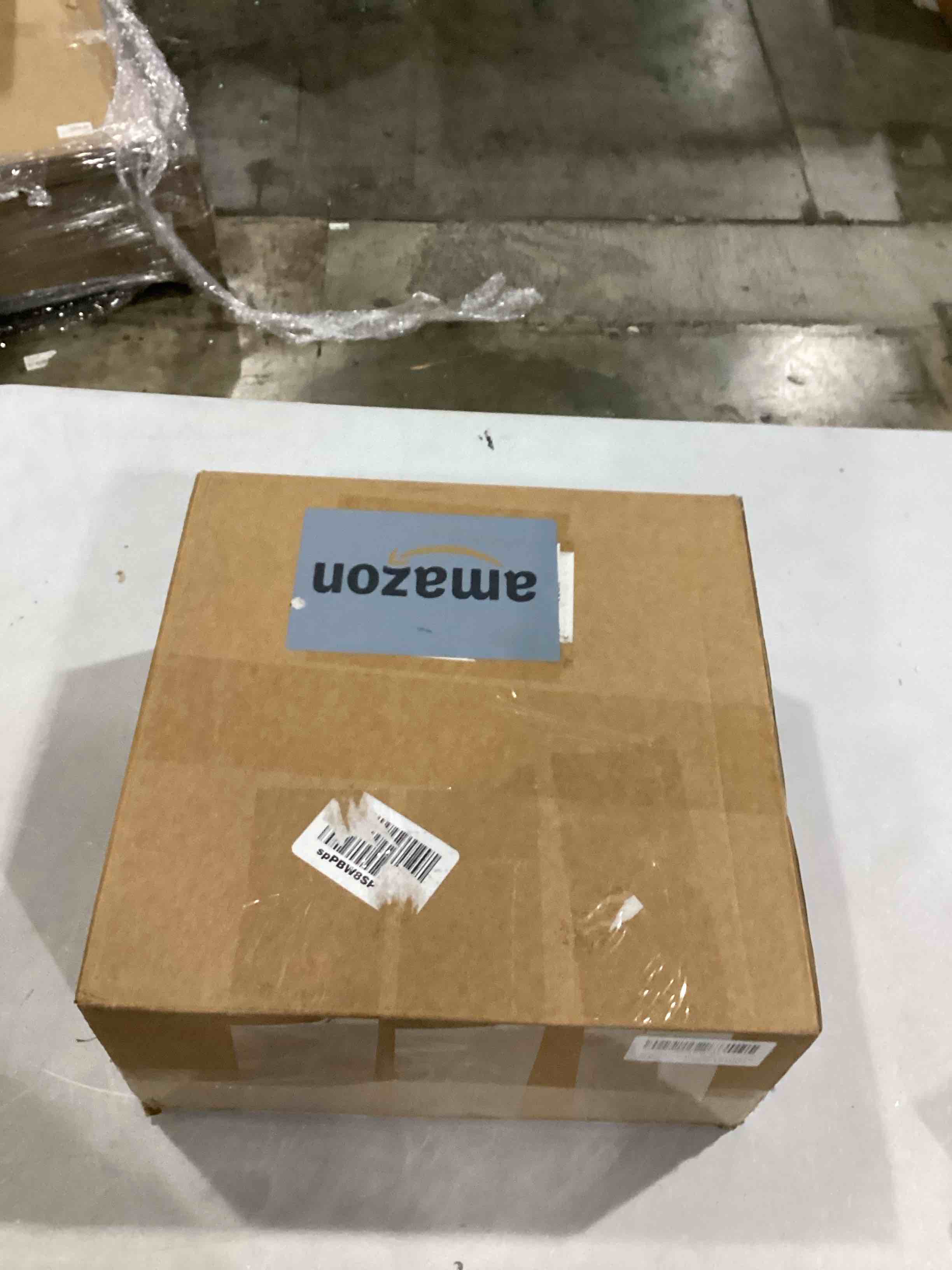 https://s3.amazonaws.com/lotting-images-prod/bidfta/BLU5760540_1715701614765.jpeg