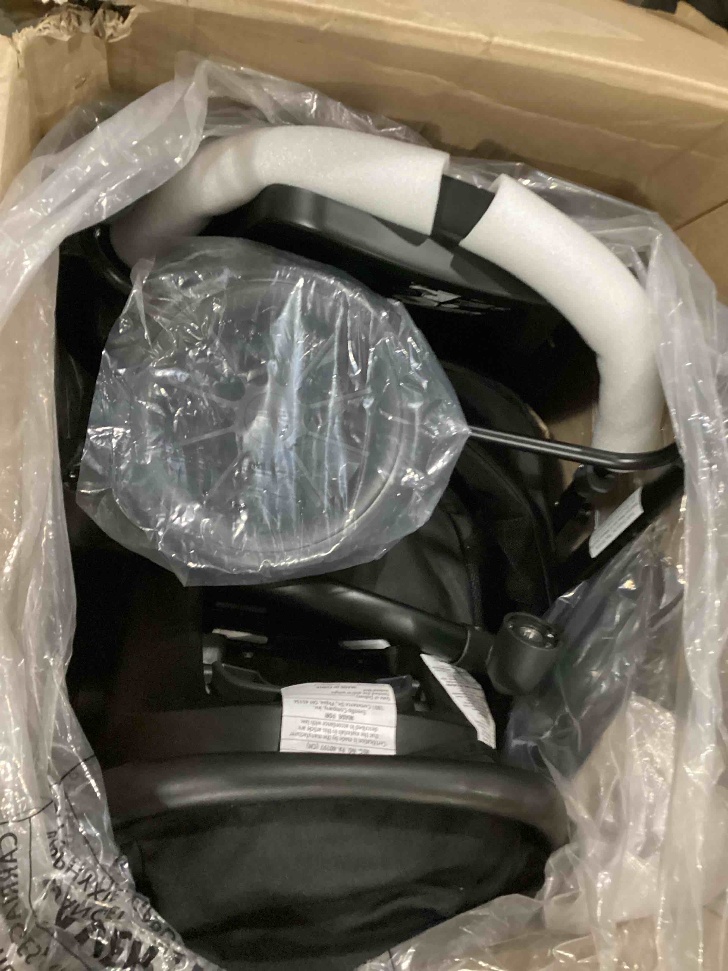 https://s3.amazonaws.com/lotting-images-prod/bidfta/BLU5760875_1715957704801.jpeg