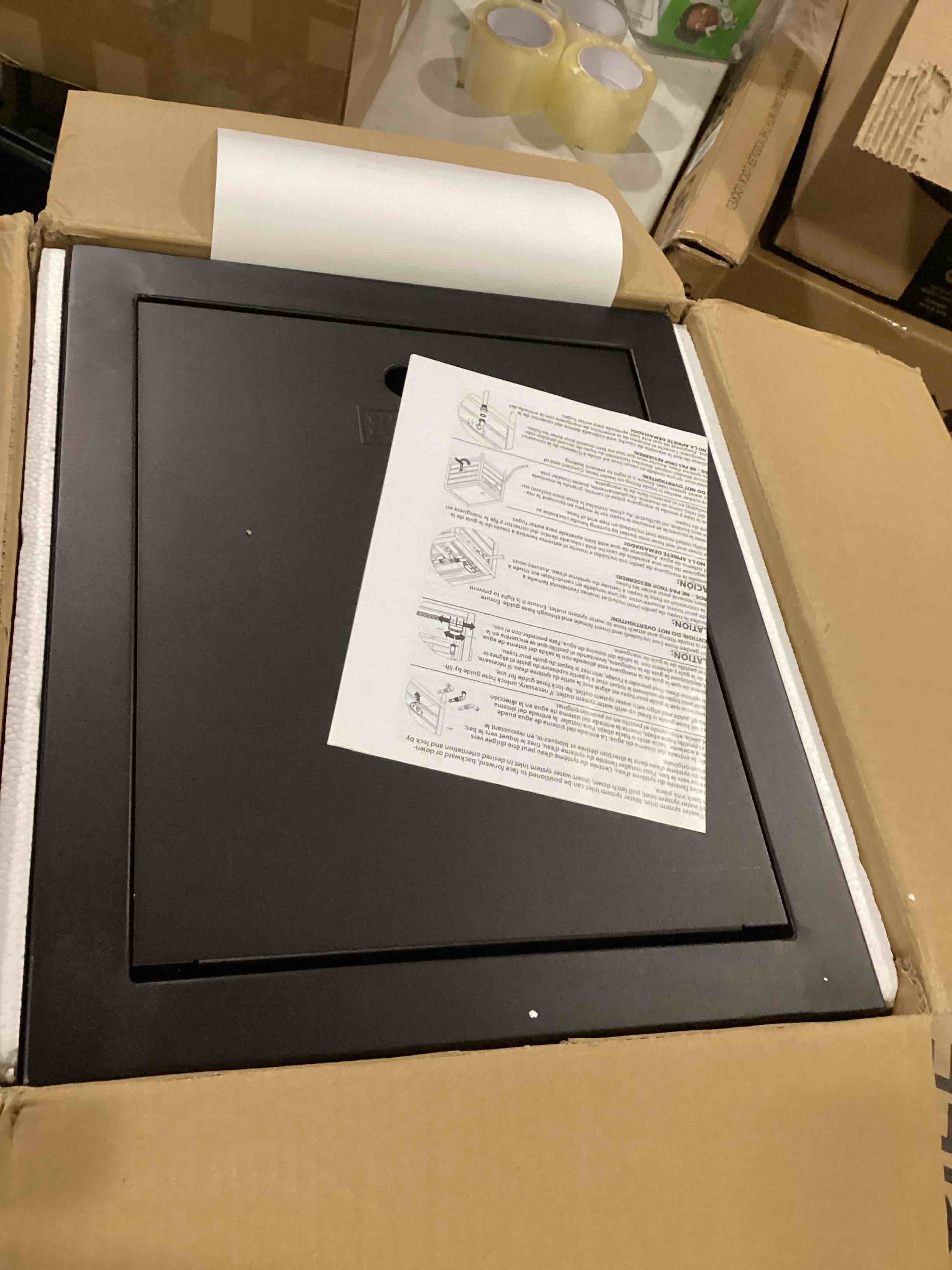 https://s3.amazonaws.com/lotting-images-prod/bidfta/BLU5760876_1715957860018.jpeg