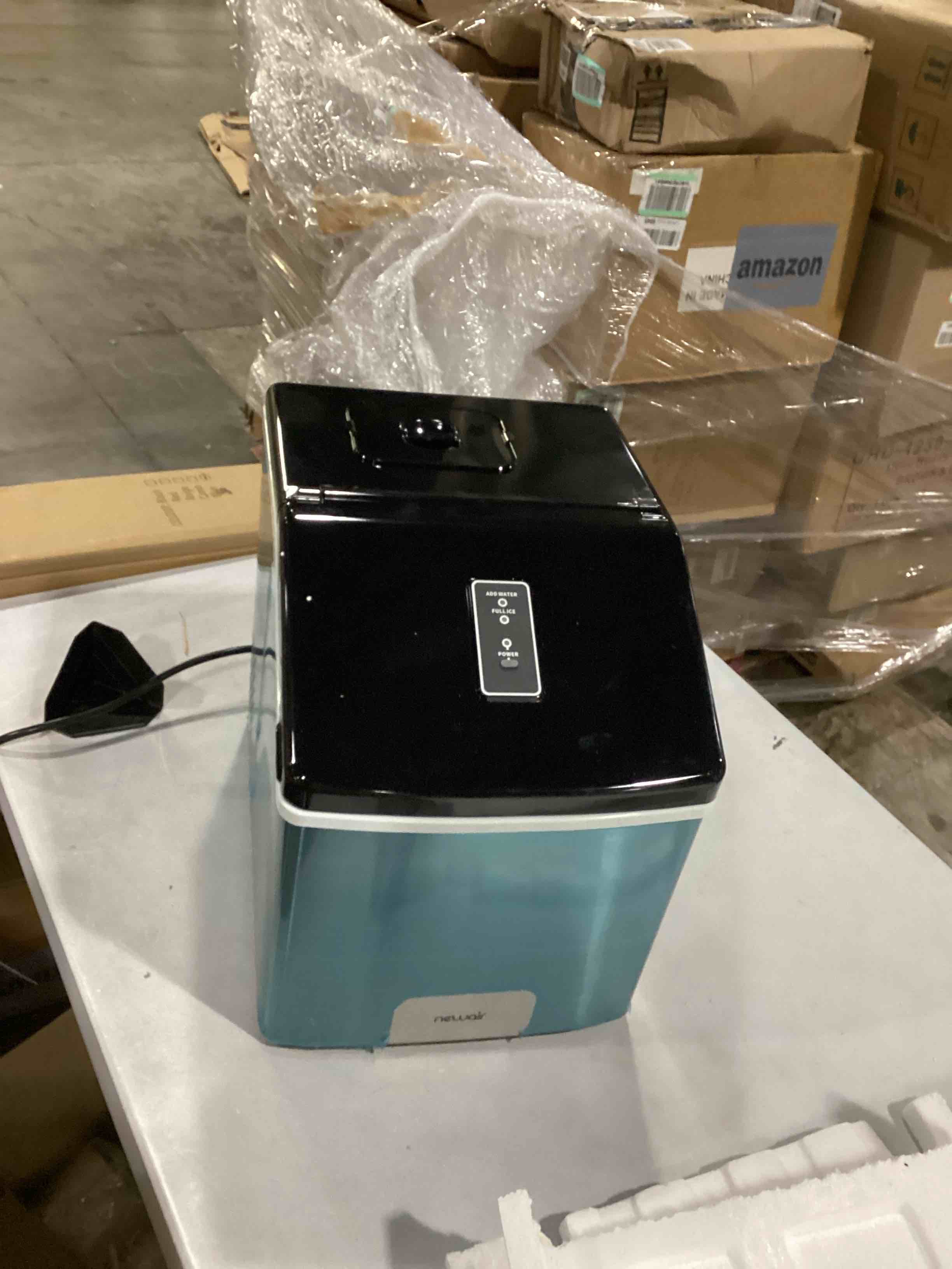 https://s3.amazonaws.com/lotting-images-prod/bidfta/BLU5760880_1715958550680.jpeg