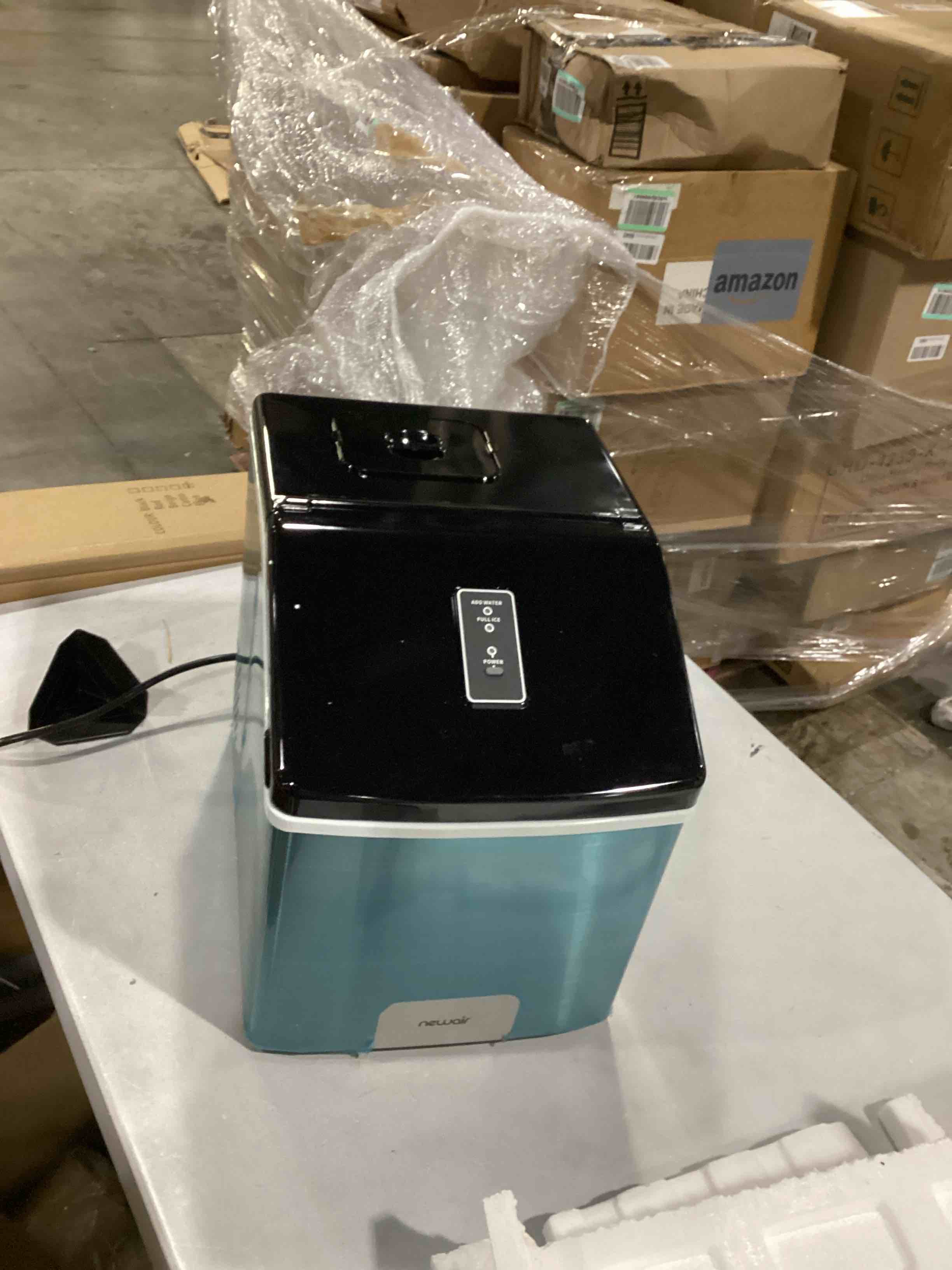 https://s3.amazonaws.com/lotting-images-prod/bidfta/BLU5760880_1715958551477.jpeg