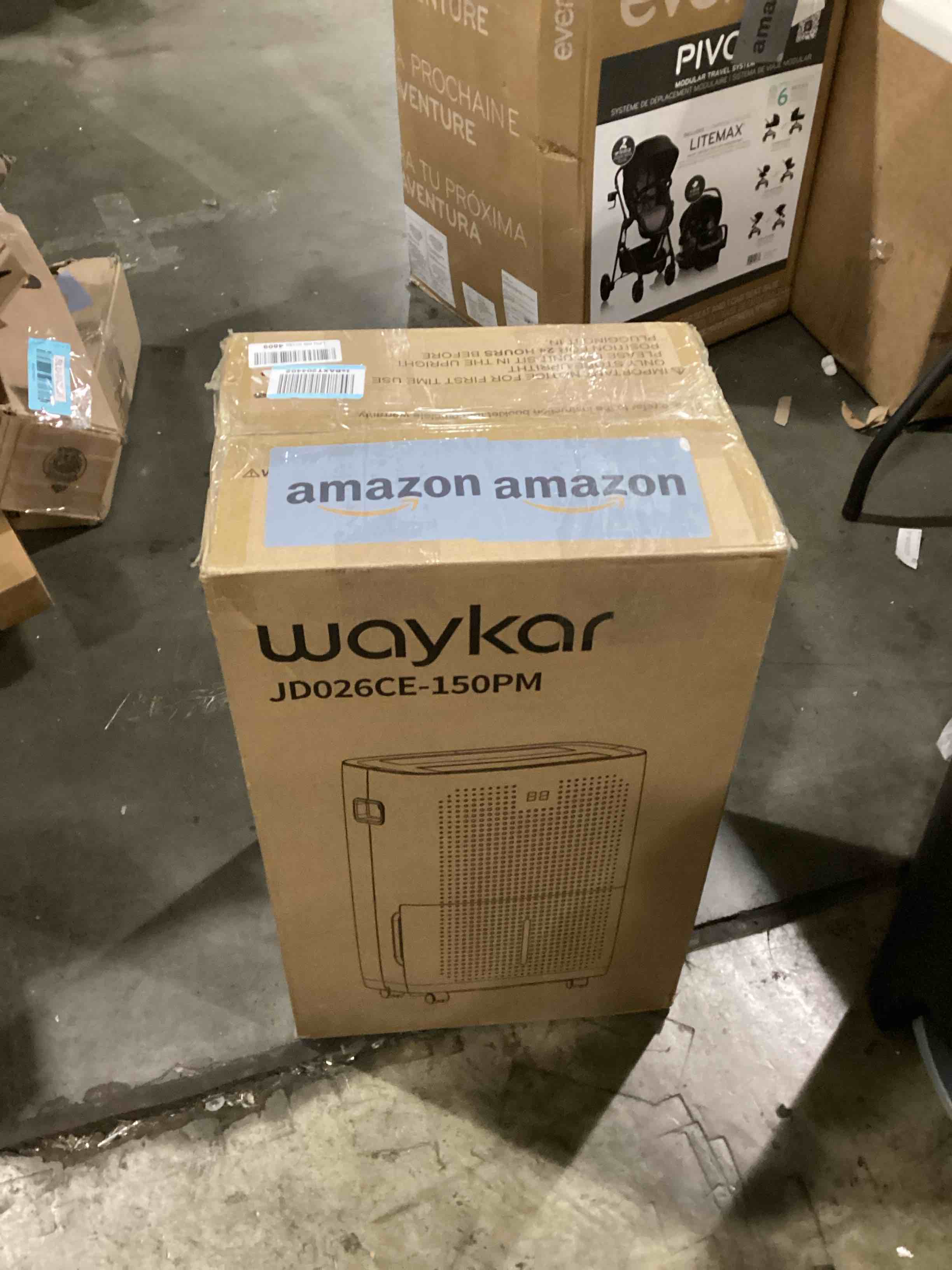https://s3.amazonaws.com/lotting-images-prod/bidfta/BLU5760883_1715959738387.jpeg
