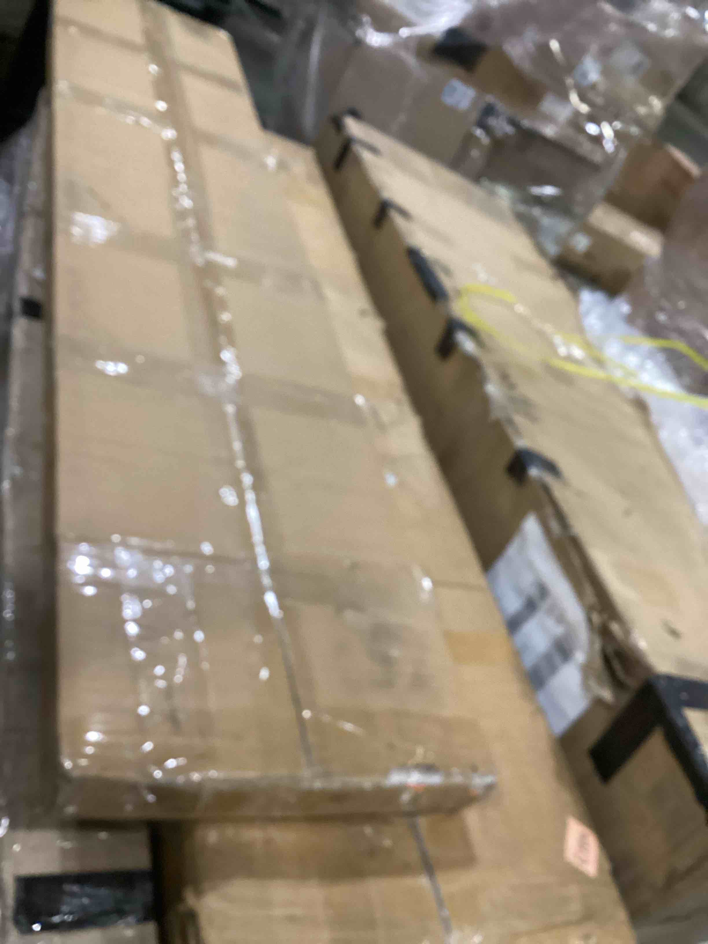 https://s3.amazonaws.com/lotting-images-prod/bidfta/BLU5760912_1716031984045.jpeg
