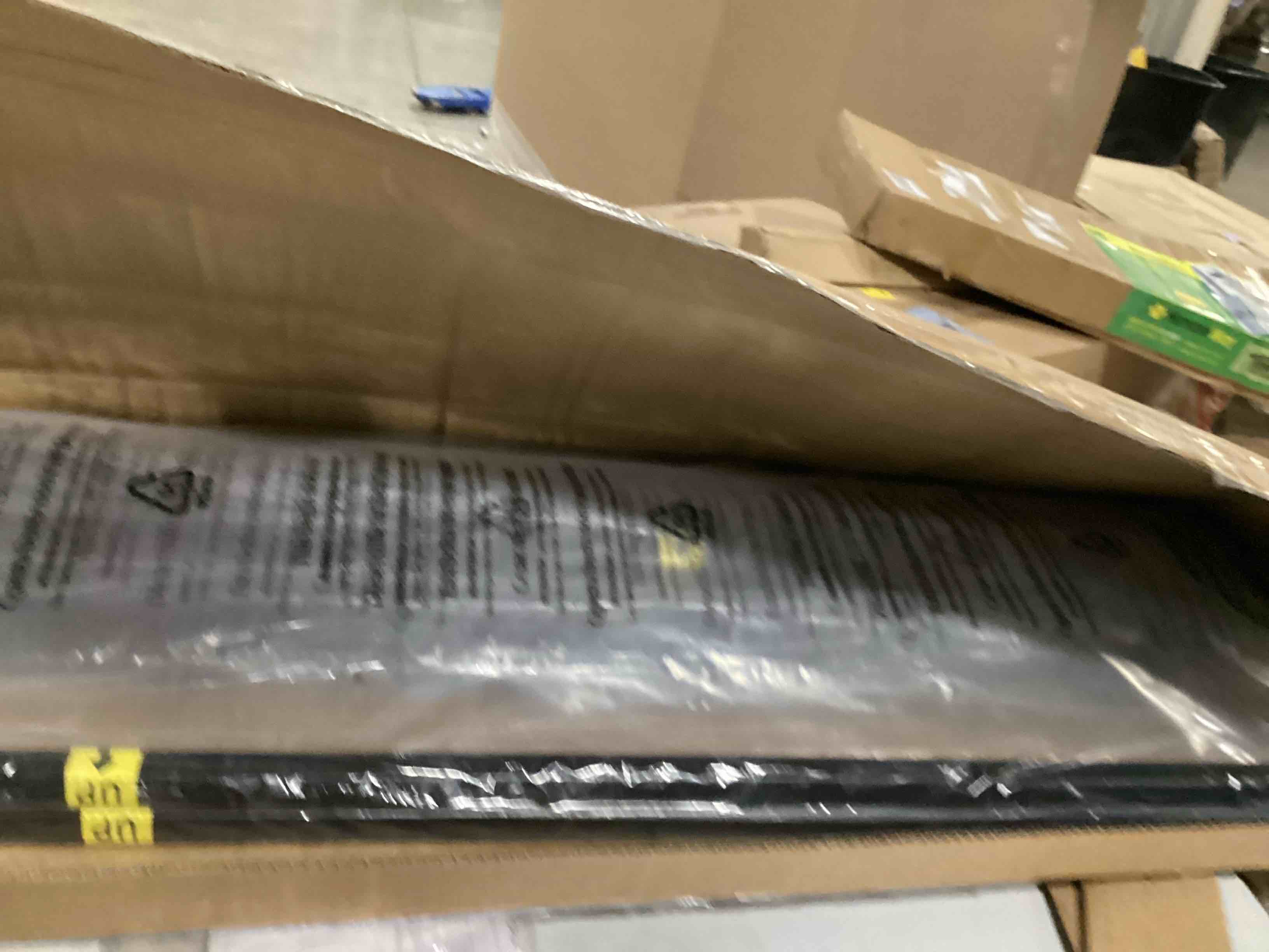 https://s3.amazonaws.com/lotting-images-prod/bidfta/BLU5761591_1717001584499.jpeg