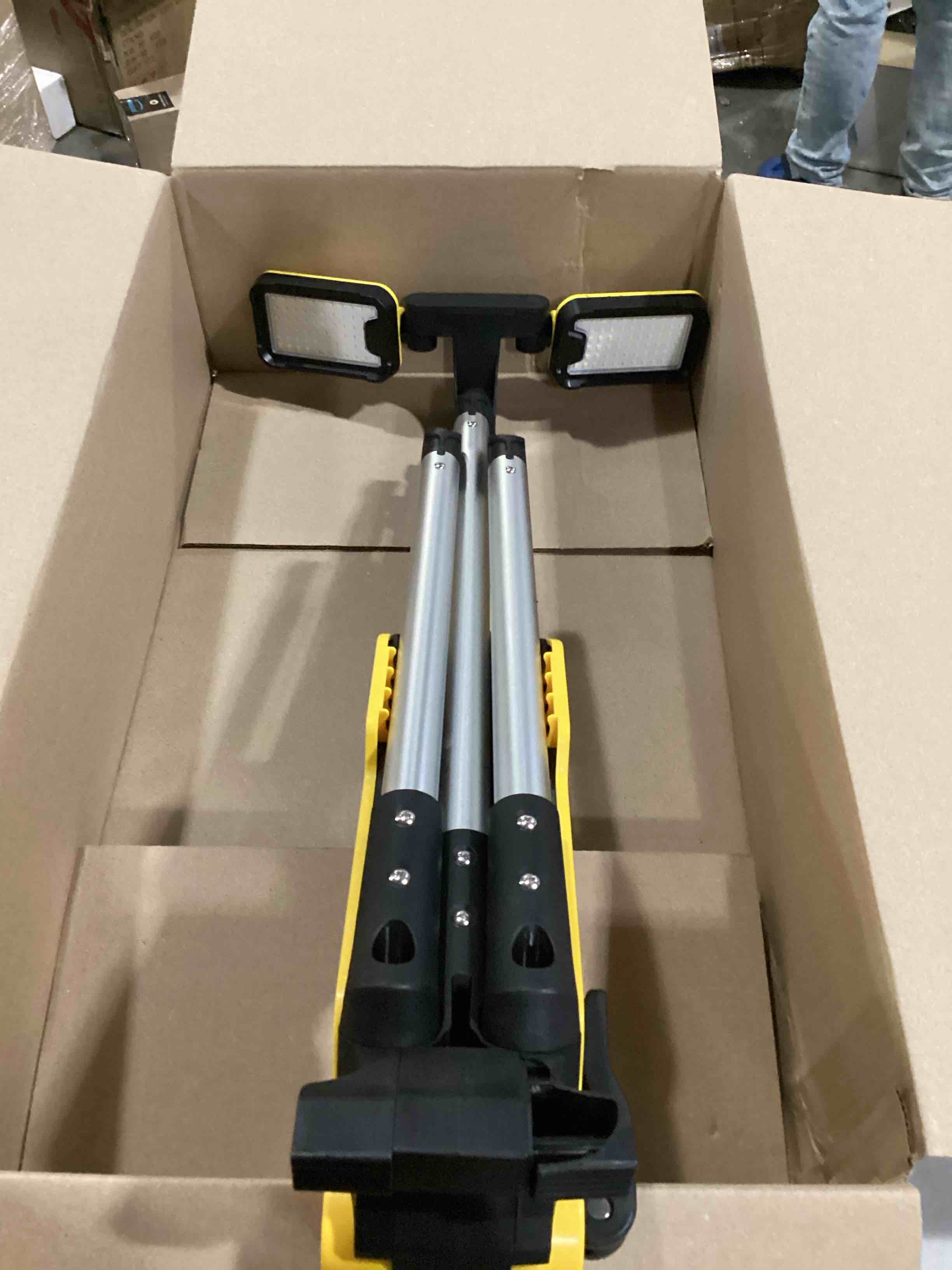 https://s3.amazonaws.com/lotting-images-prod/bidfta/BLU5761672_1717079801960.jpeg