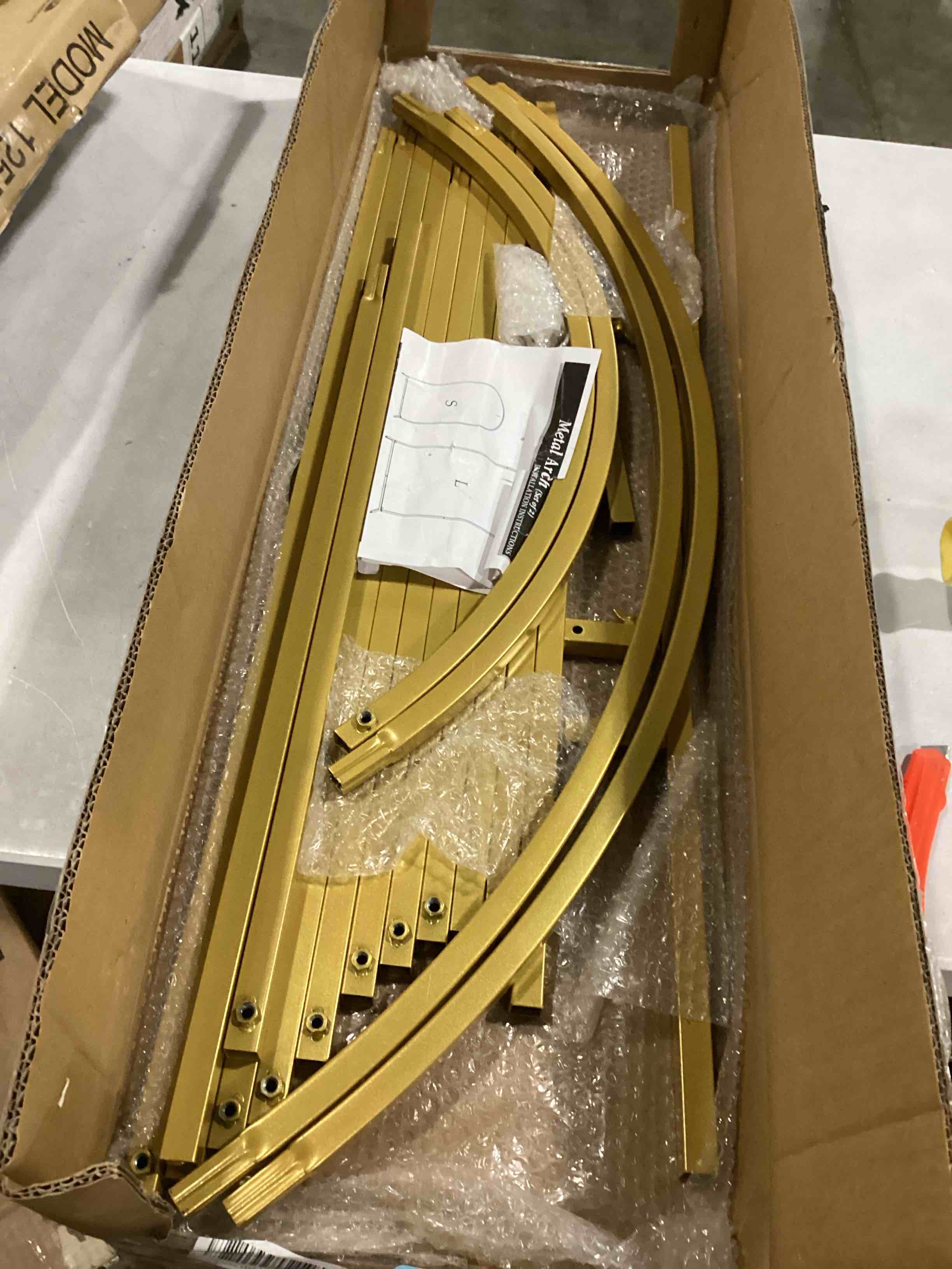 https://s3.amazonaws.com/lotting-images-prod/bidfta/BLU5761775_1717162905578.jpeg