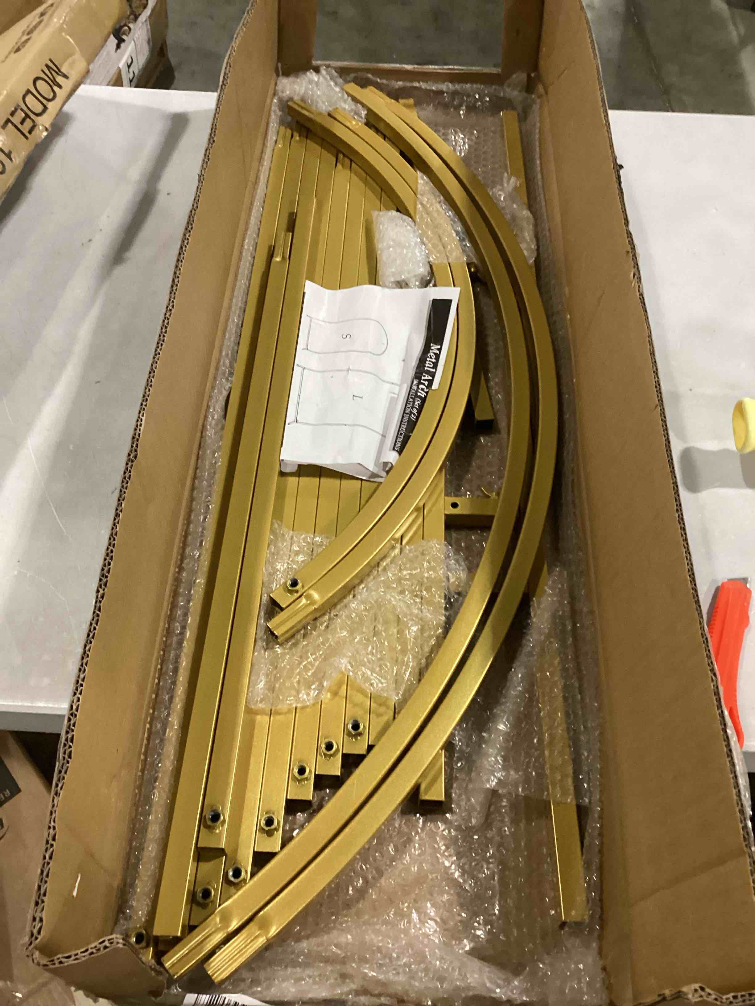 https://s3.amazonaws.com/lotting-images-prod/bidfta/BLU5761775_1717162907964.jpeg