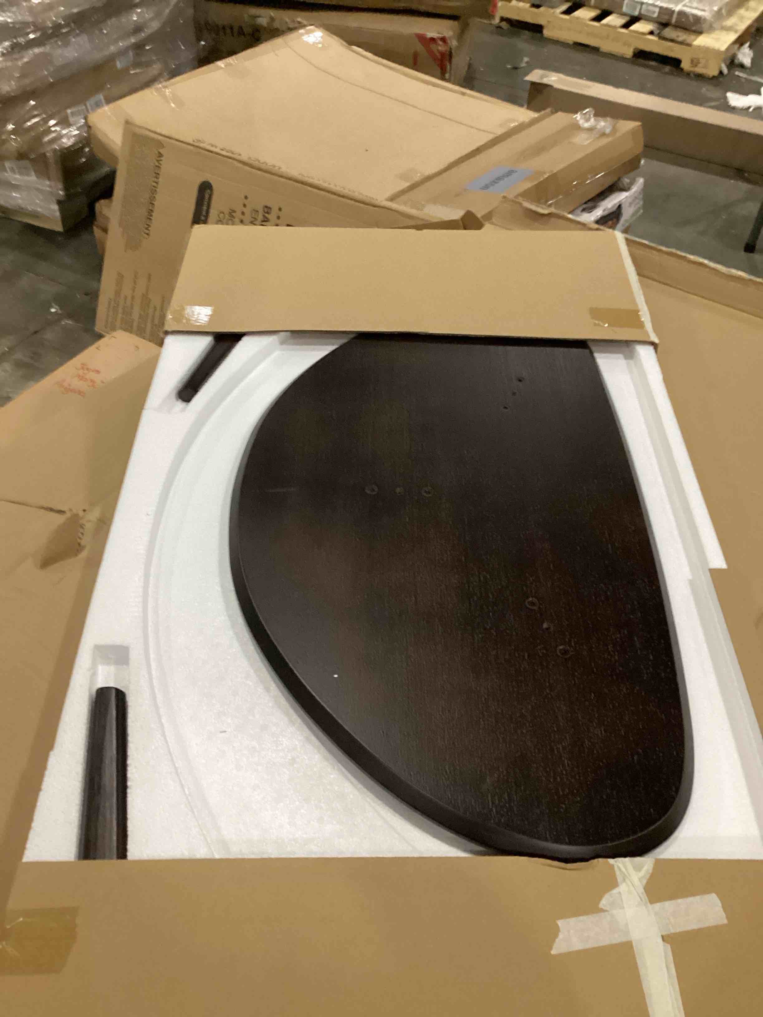 https://s3.amazonaws.com/lotting-images-prod/bidfta/BLU5761807_1717169899470.jpeg