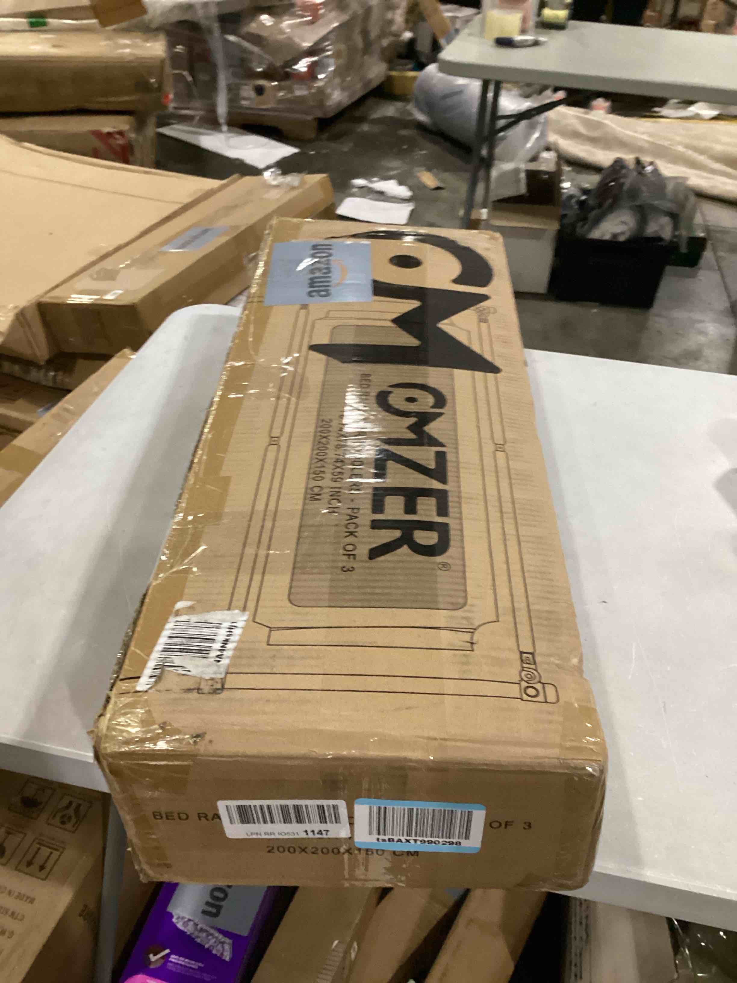 https://s3.amazonaws.com/lotting-images-prod/bidfta/BLU5761817_1717174599083.jpeg