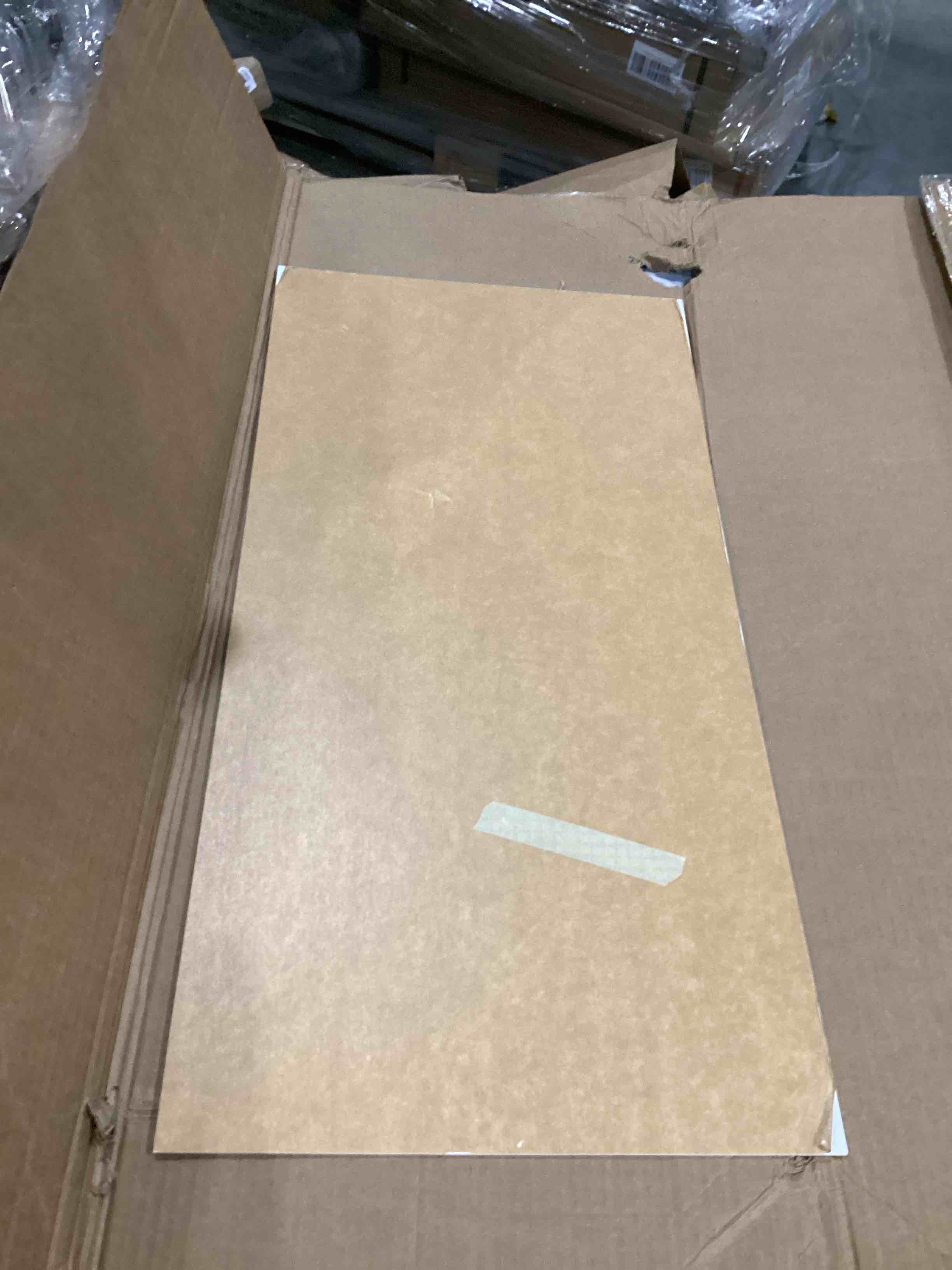 https://s3.amazonaws.com/lotting-images-prod/bidfta/BLU5761892_1717252349809.jpeg