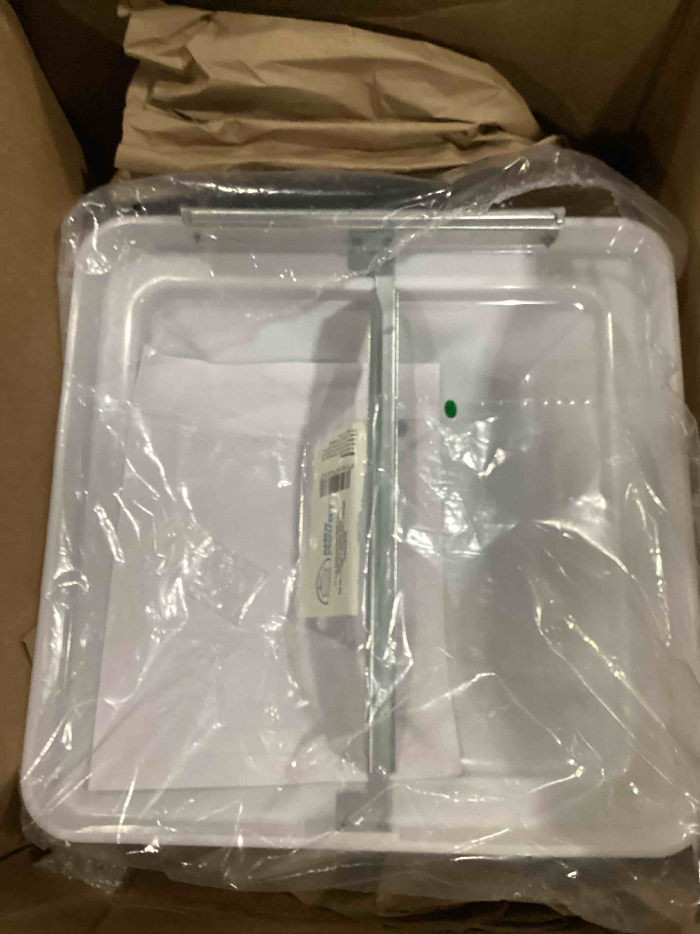 https://s3.amazonaws.com/lotting-images-prod/bidfta/BLU5761911_1717256289311.jpeg