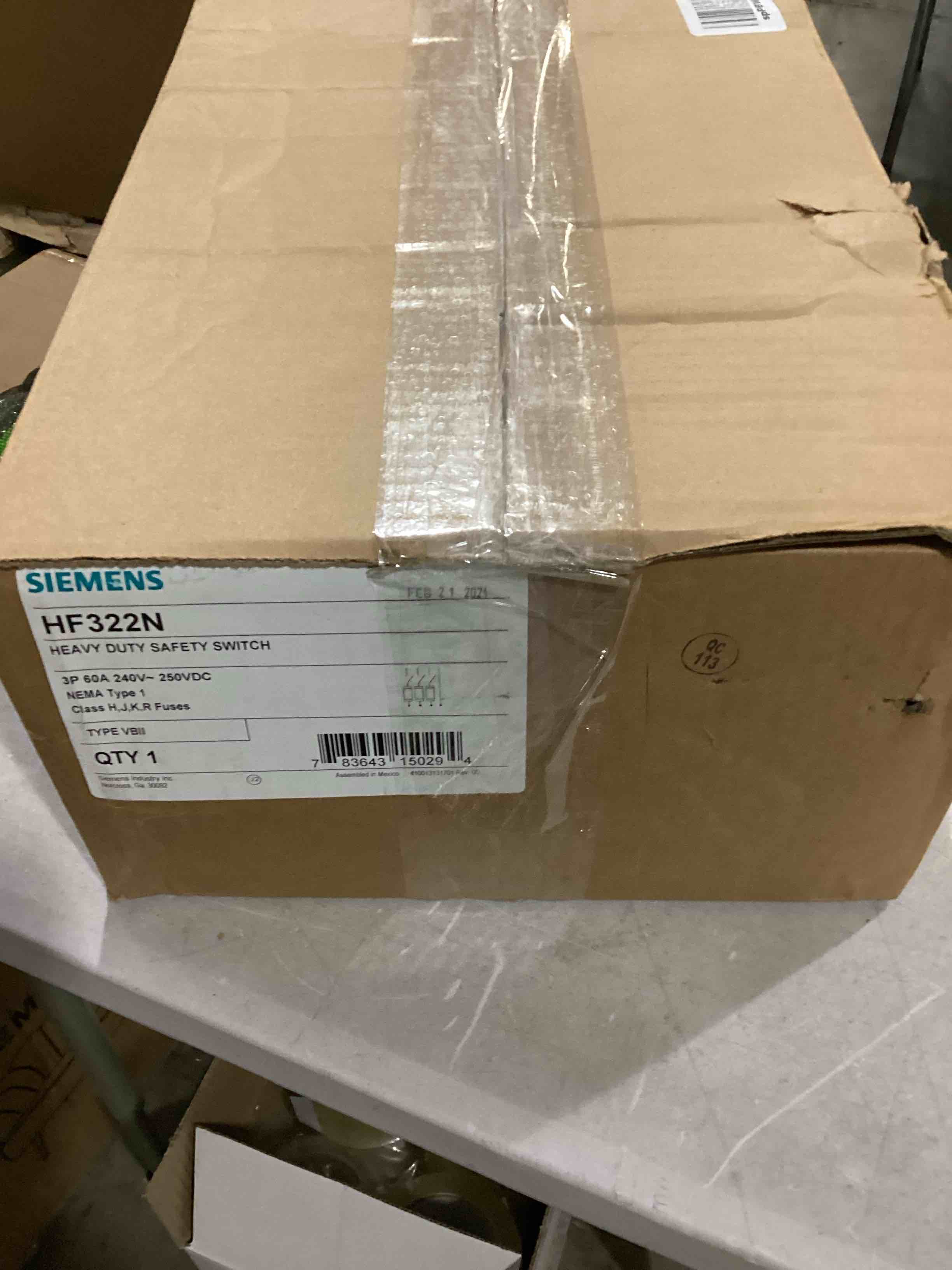 https://s3.amazonaws.com/lotting-images-prod/bidfta/BLU5762117_1713962678092.jpeg