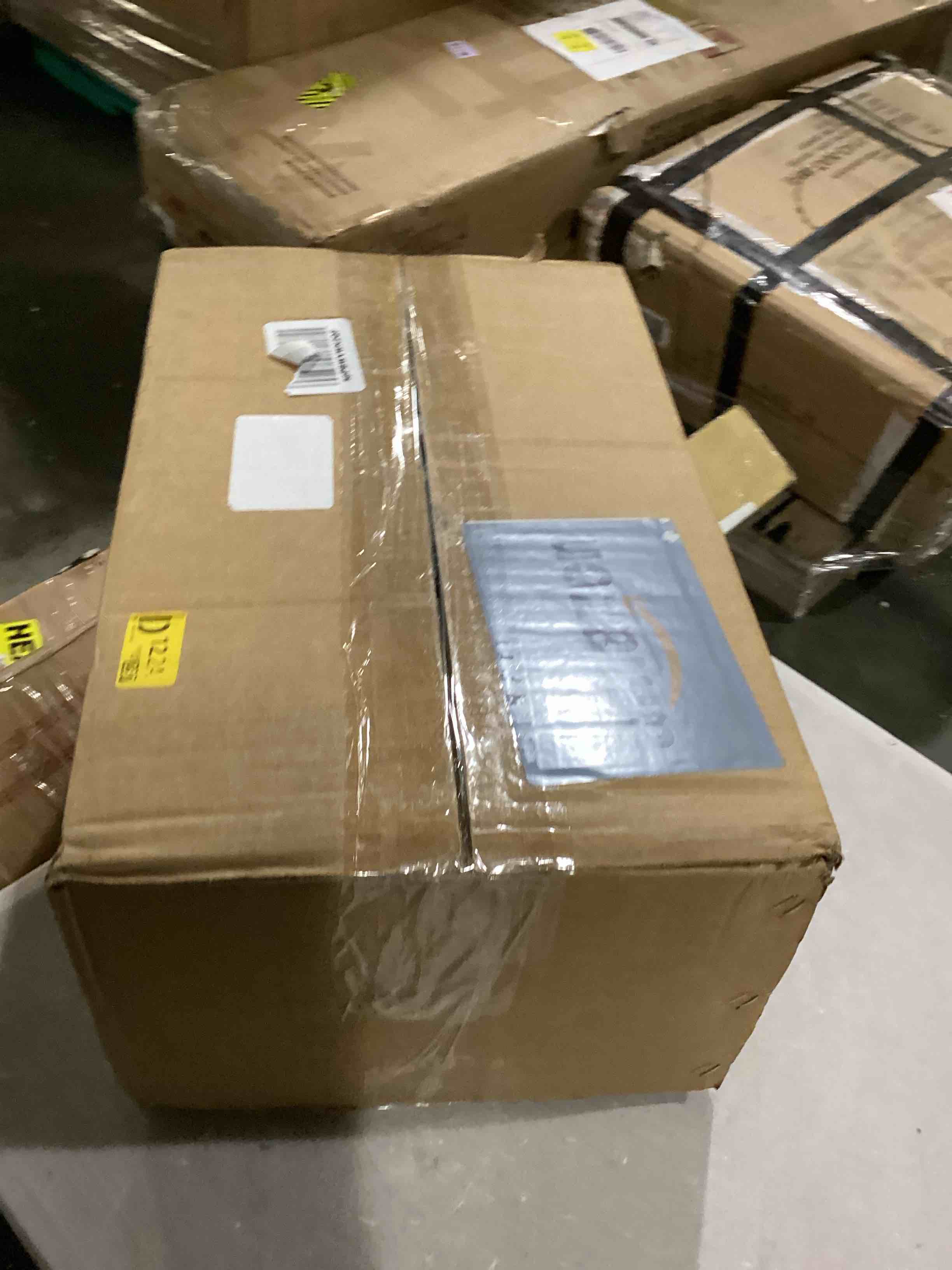 https://s3.amazonaws.com/lotting-images-prod/bidfta/BLU5762878_1715021359658.jpeg