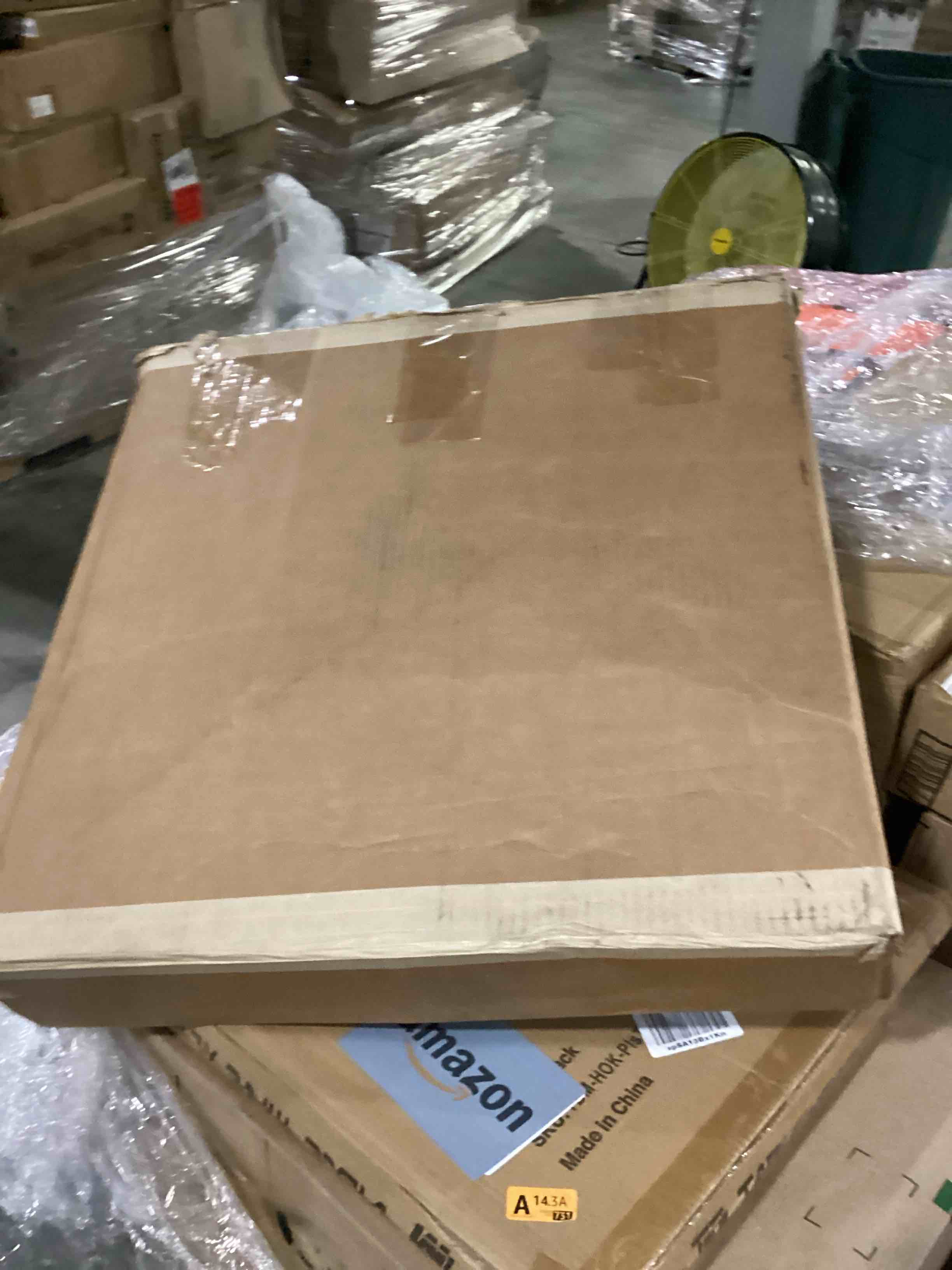 https://s3.amazonaws.com/lotting-images-prod/bidfta/BLU5762897_1715082373724.jpeg