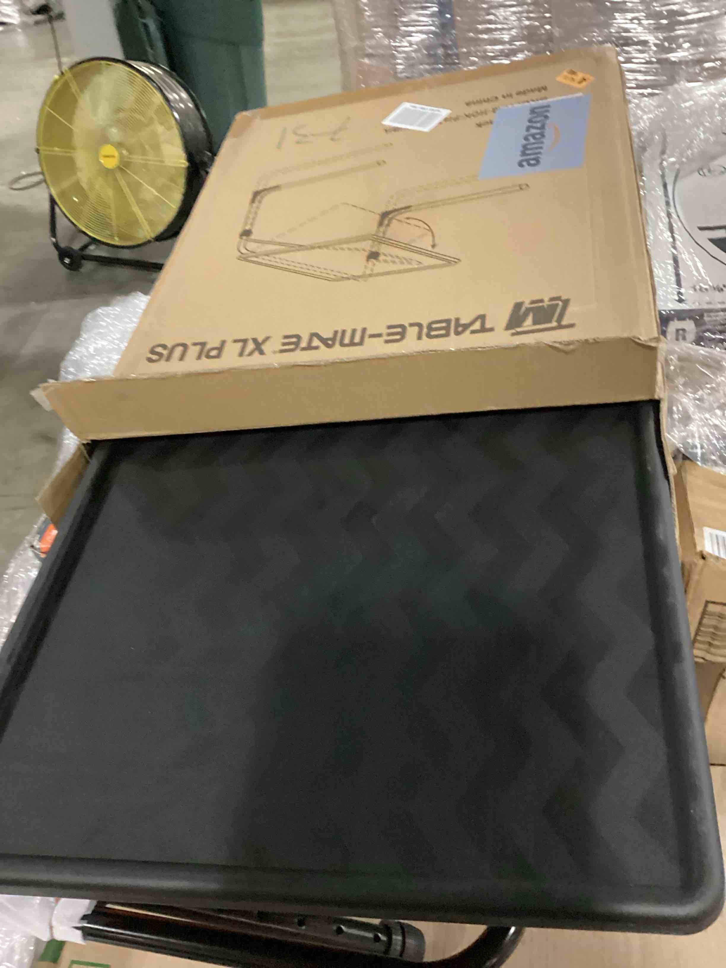 https://s3.amazonaws.com/lotting-images-prod/bidfta/BLU5762898_1715082476612.jpeg