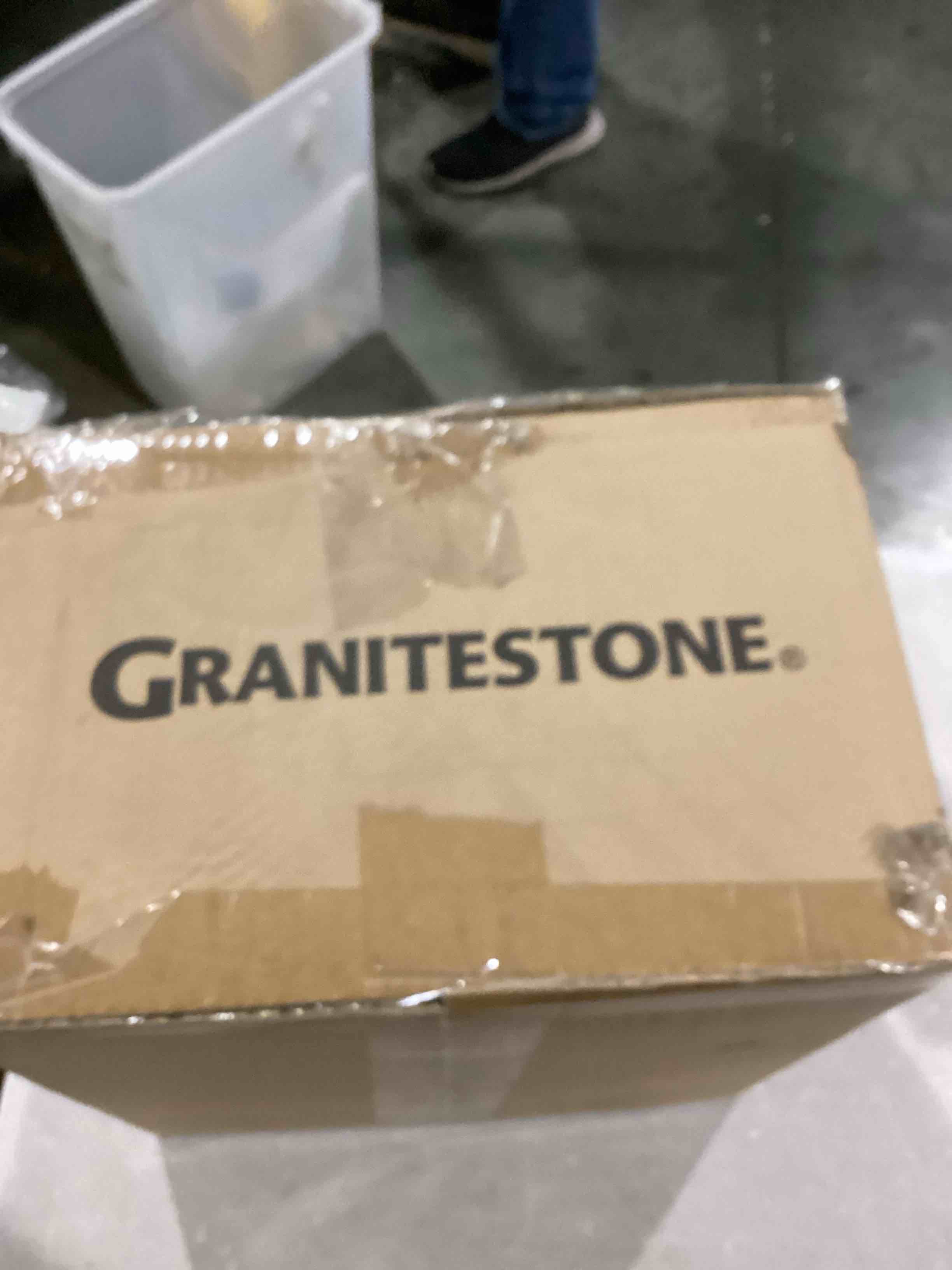 https://s3.amazonaws.com/lotting-images-prod/bidfta/BLU5763048_1715195708014.jpeg