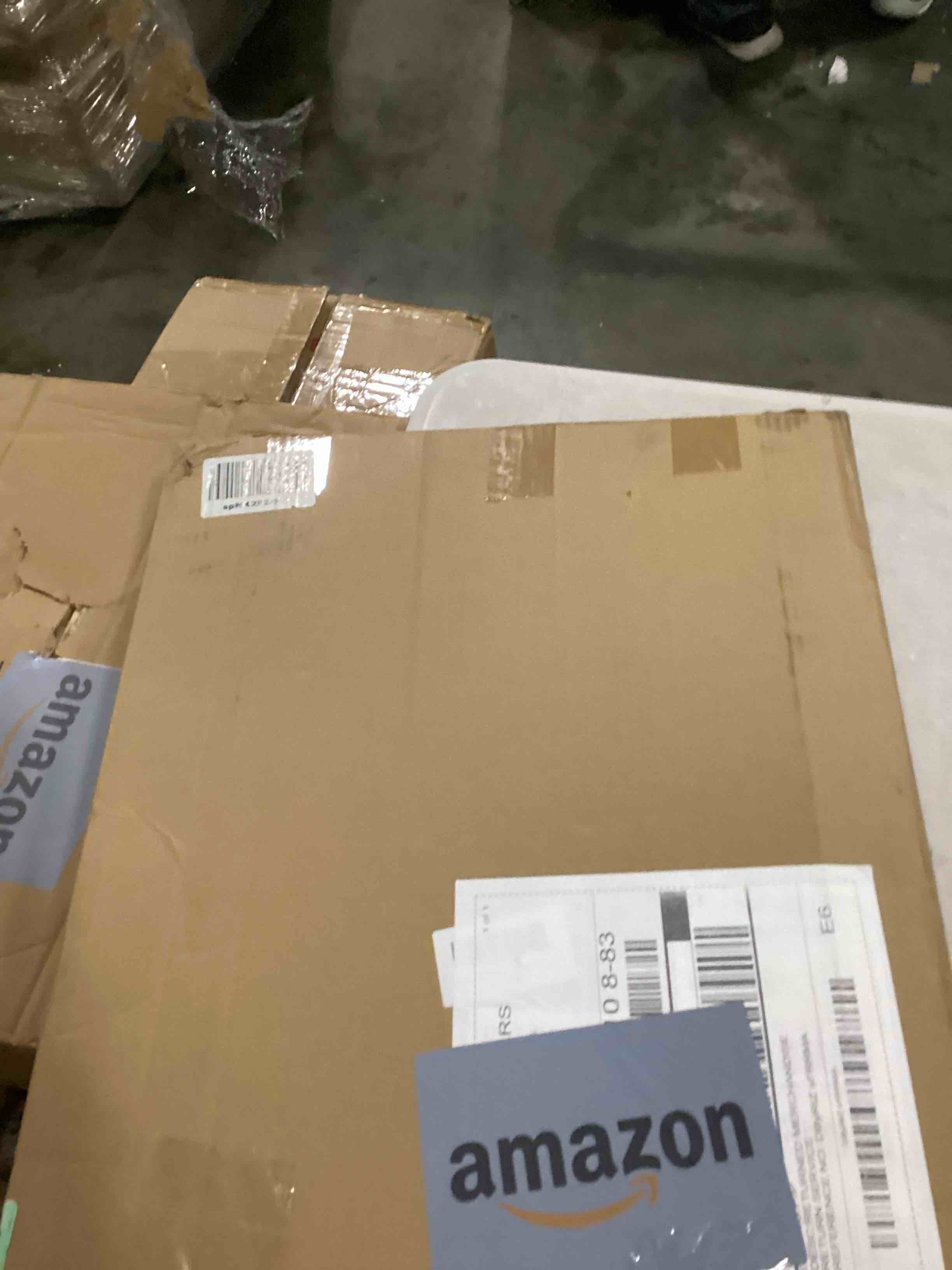 https://s3.amazonaws.com/lotting-images-prod/bidfta/BLU5763174_1715282433226.jpeg