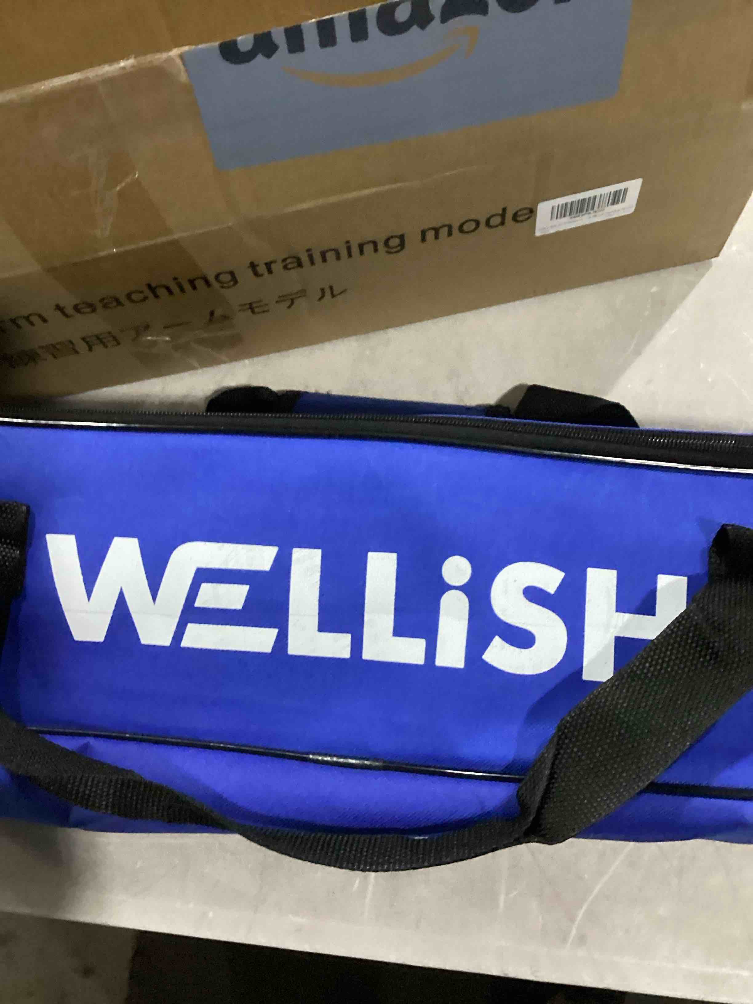https://s3.amazonaws.com/lotting-images-prod/bidfta/BLU5763188_1715341823479.jpeg