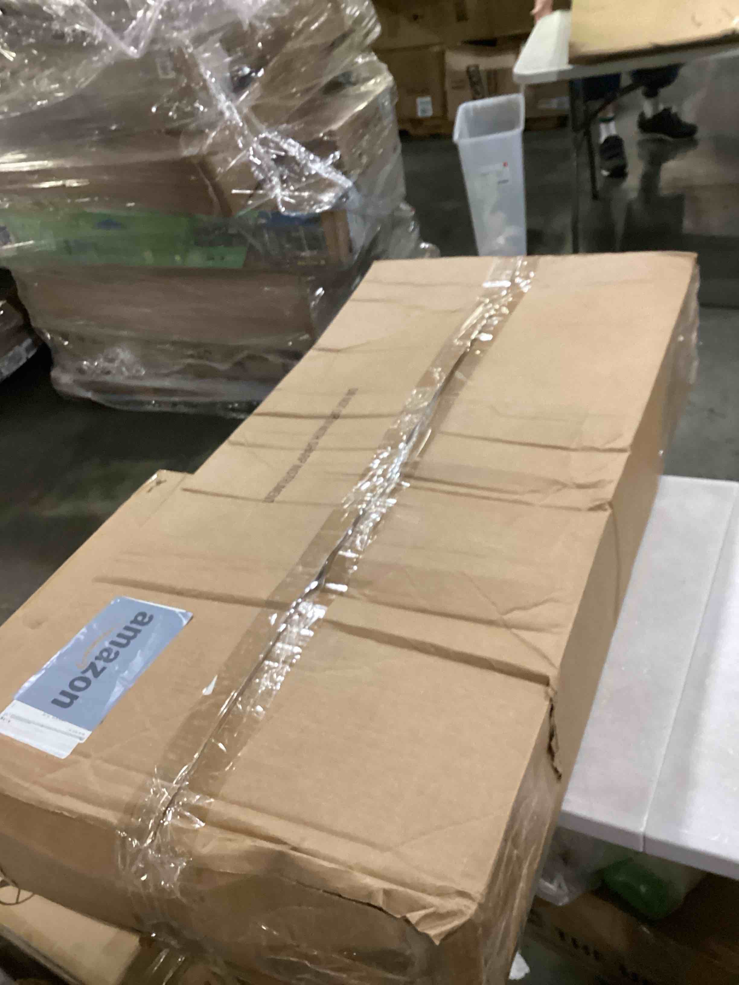 https://s3.amazonaws.com/lotting-images-prod/bidfta/BLU5763296_1715599567192.jpeg