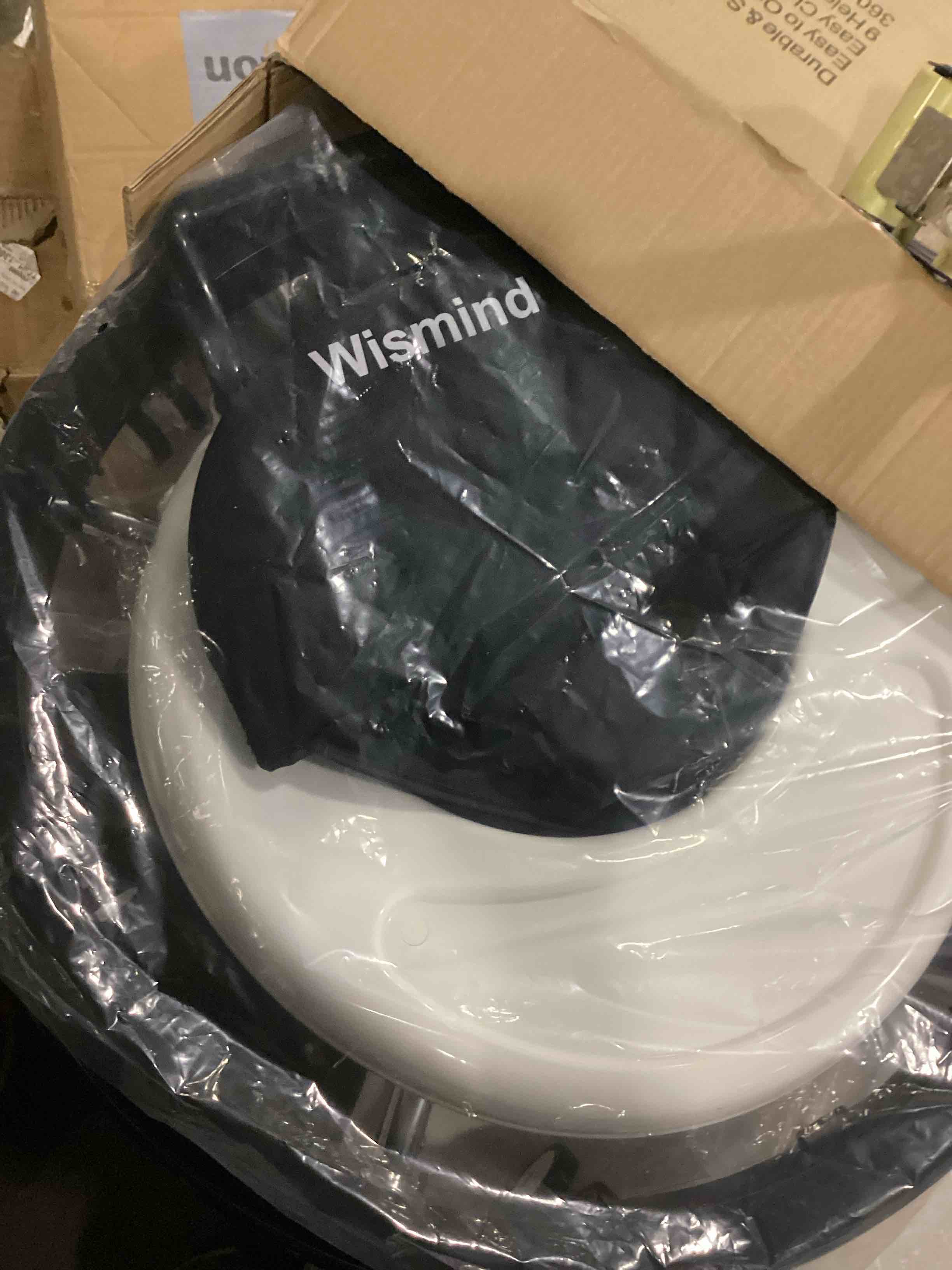 https://s3.amazonaws.com/lotting-images-prod/bidfta/BLU5763308_1715602638705.jpeg