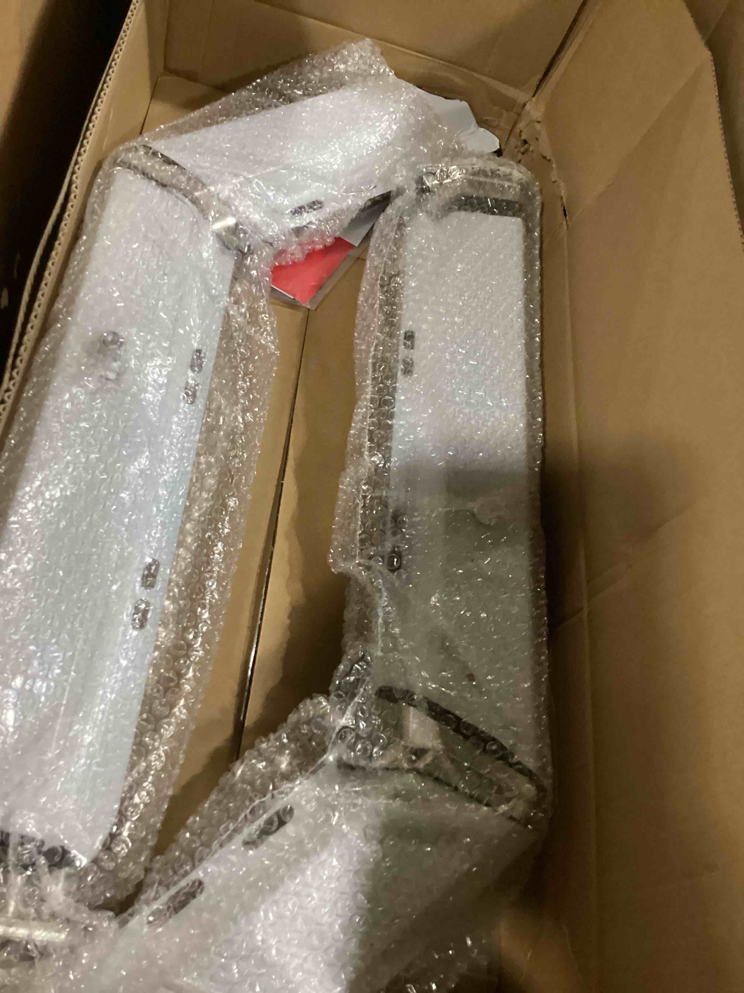 https://s3.amazonaws.com/lotting-images-prod/bidfta/BLU5763317_1715604792621.jpeg