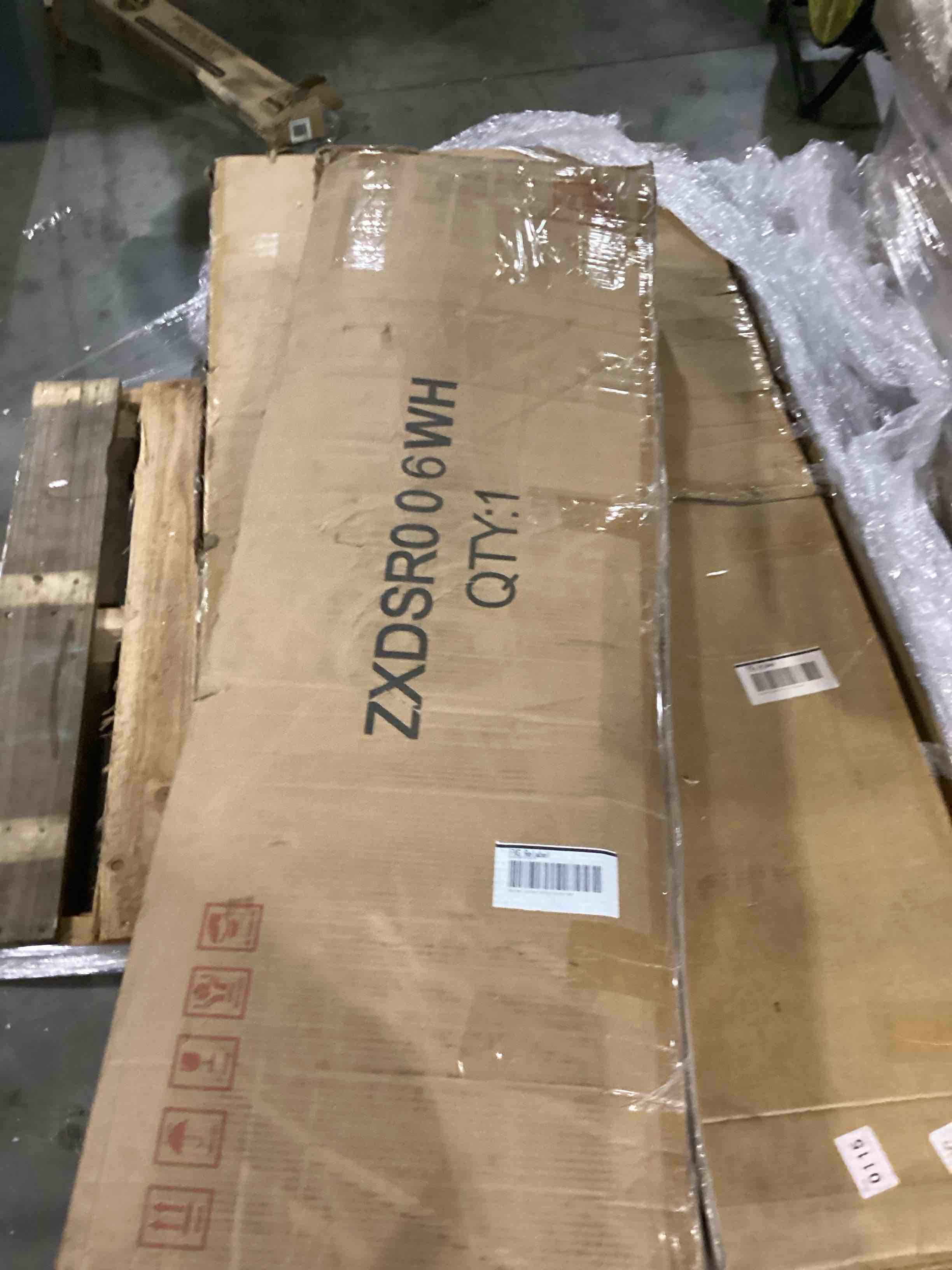 https://s3.amazonaws.com/lotting-images-prod/bidfta/BLU5763358_1715621068532.jpeg
