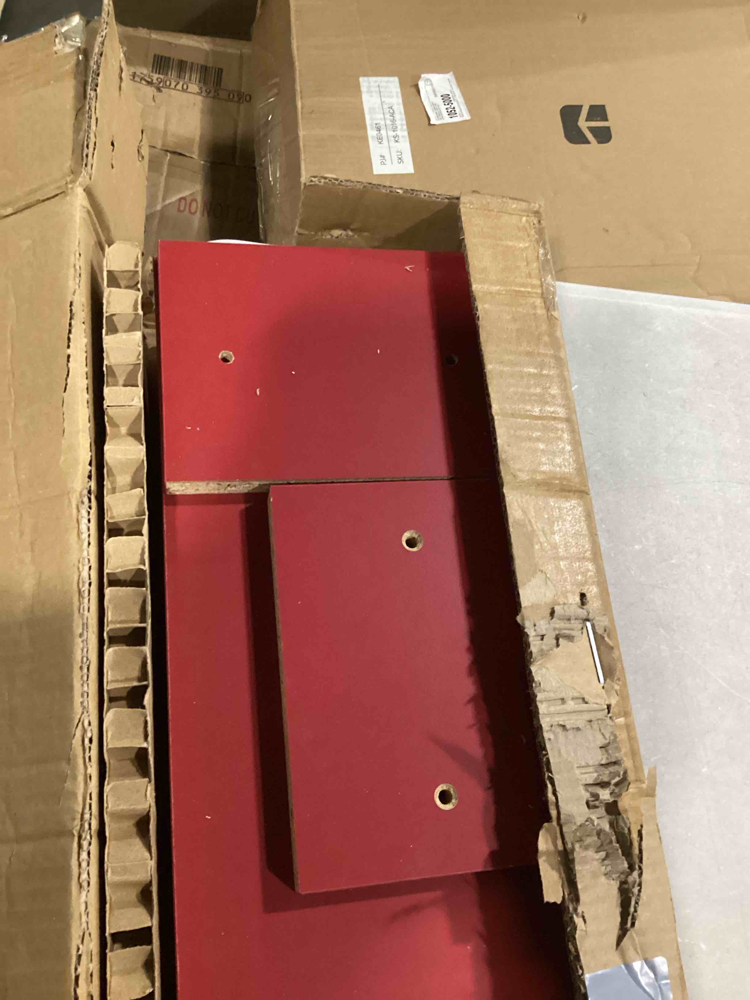 https://s3.amazonaws.com/lotting-images-prod/bidfta/BLU5763407_1715700084926.jpeg