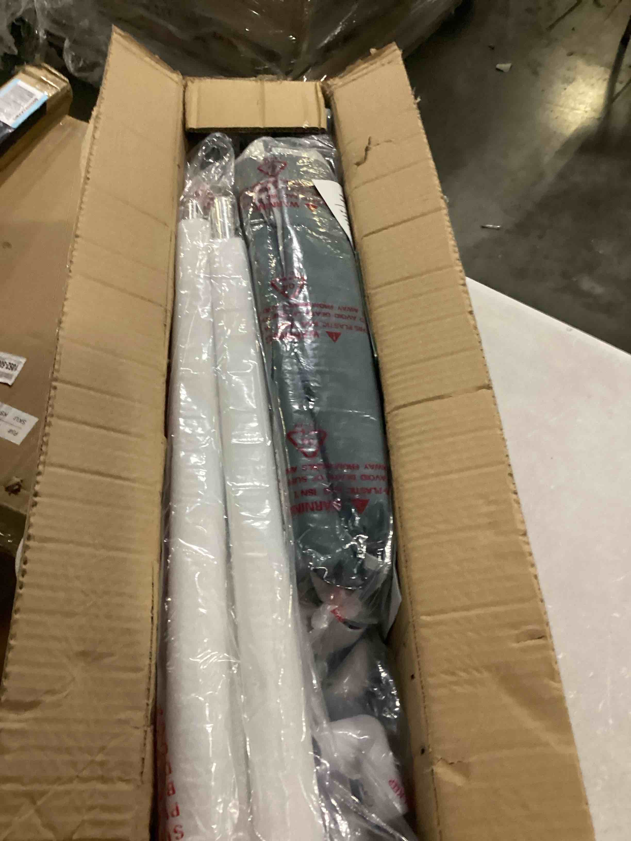 https://s3.amazonaws.com/lotting-images-prod/bidfta/BLU5763416_1715702290708.jpeg