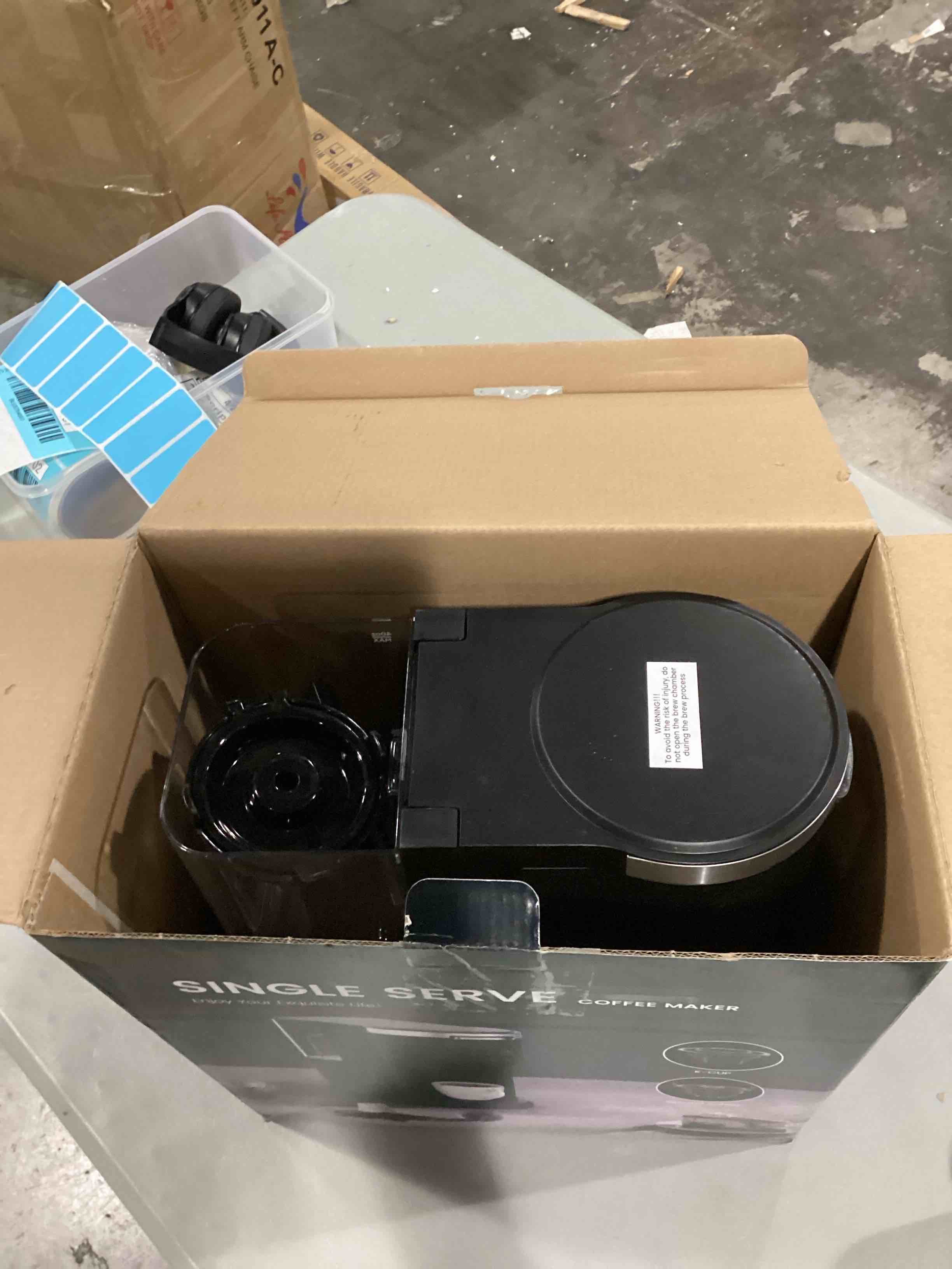 https://s3.amazonaws.com/lotting-images-prod/bidfta/BLU5764697_1715268613737.jpeg