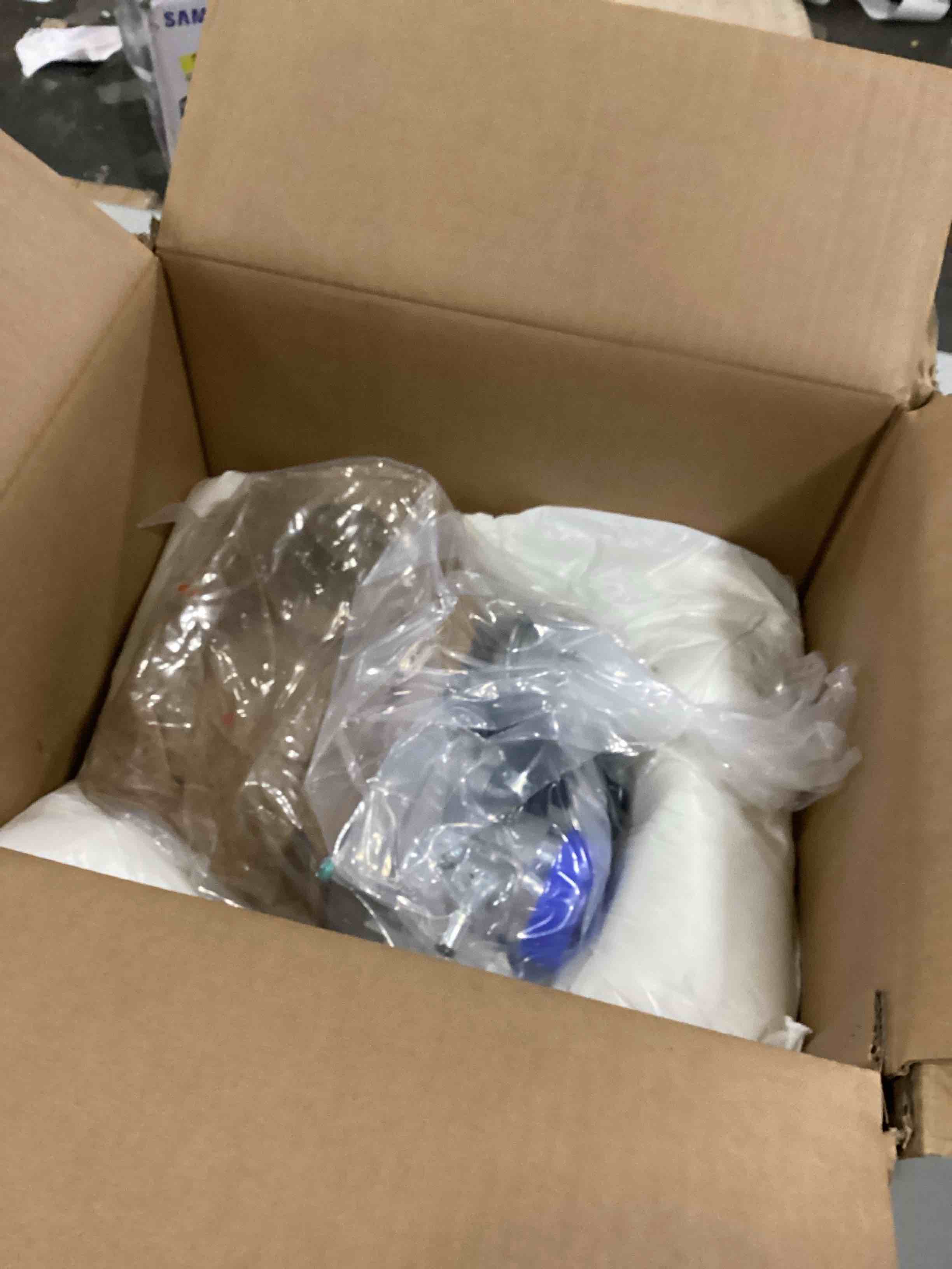 https://s3.amazonaws.com/lotting-images-prod/bidfta/BLU5764736_1715280734125.jpeg