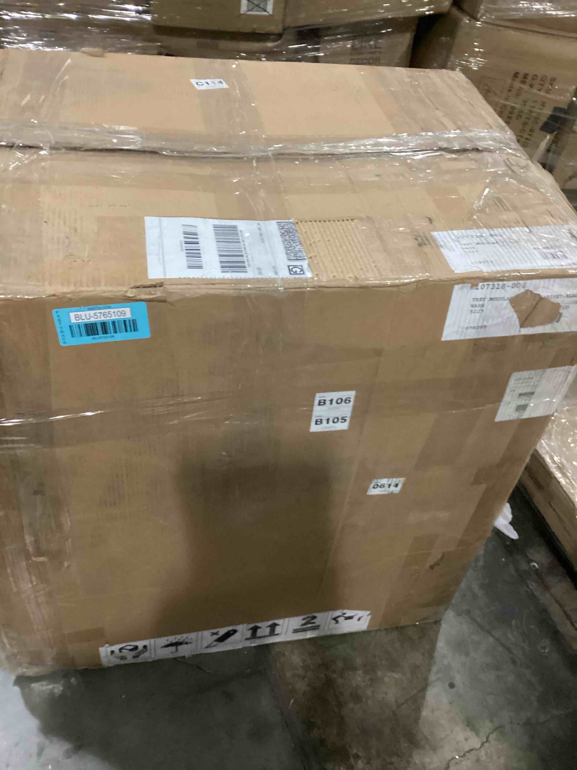 https://s3.amazonaws.com/lotting-images-prod/bidfta/BLU5765109_1710250151339.jpeg