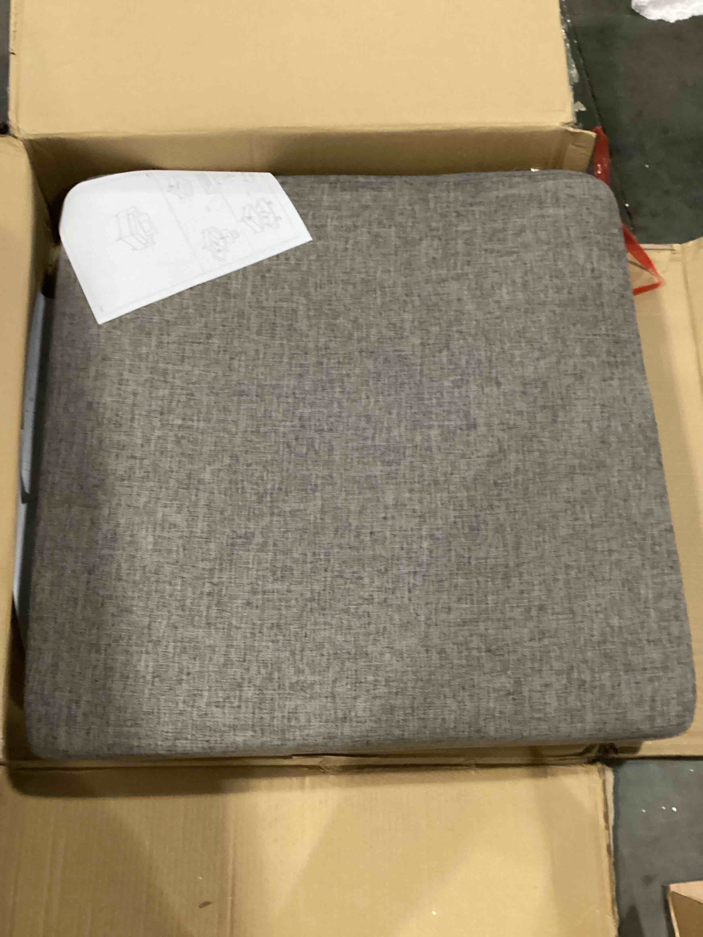 https://s3.amazonaws.com/lotting-images-prod/bidfta/BLU5765811_1711467139359.jpeg