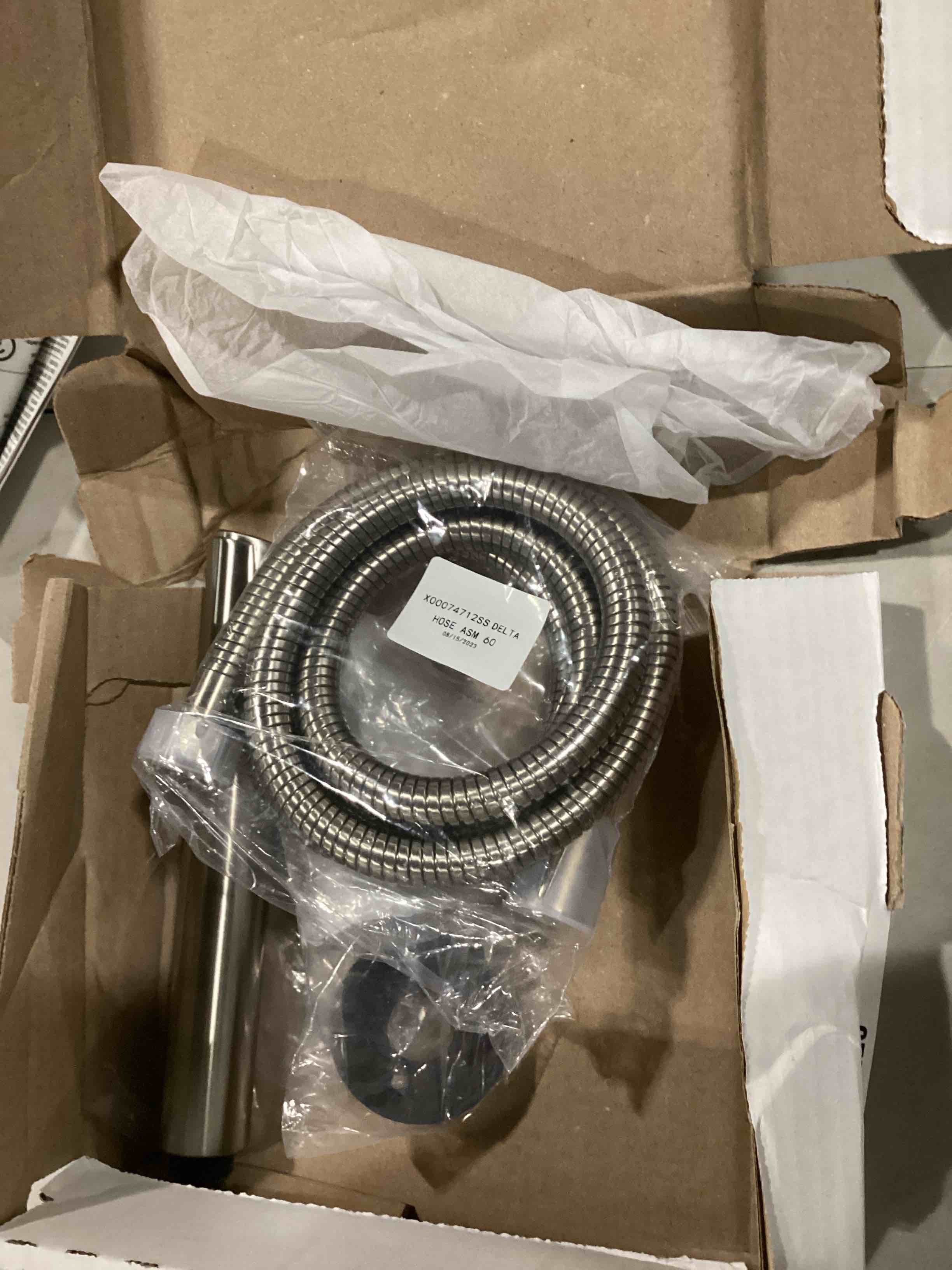 https://s3.amazonaws.com/lotting-images-prod/bidfta/BLU5765858_1711552787646.jpeg