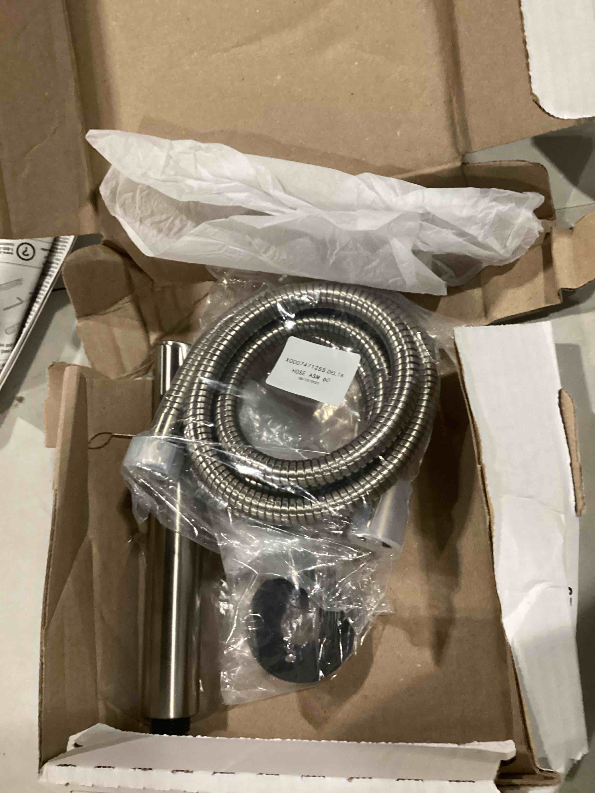 https://s3.amazonaws.com/lotting-images-prod/bidfta/BLU5765858_1711552789853.jpeg