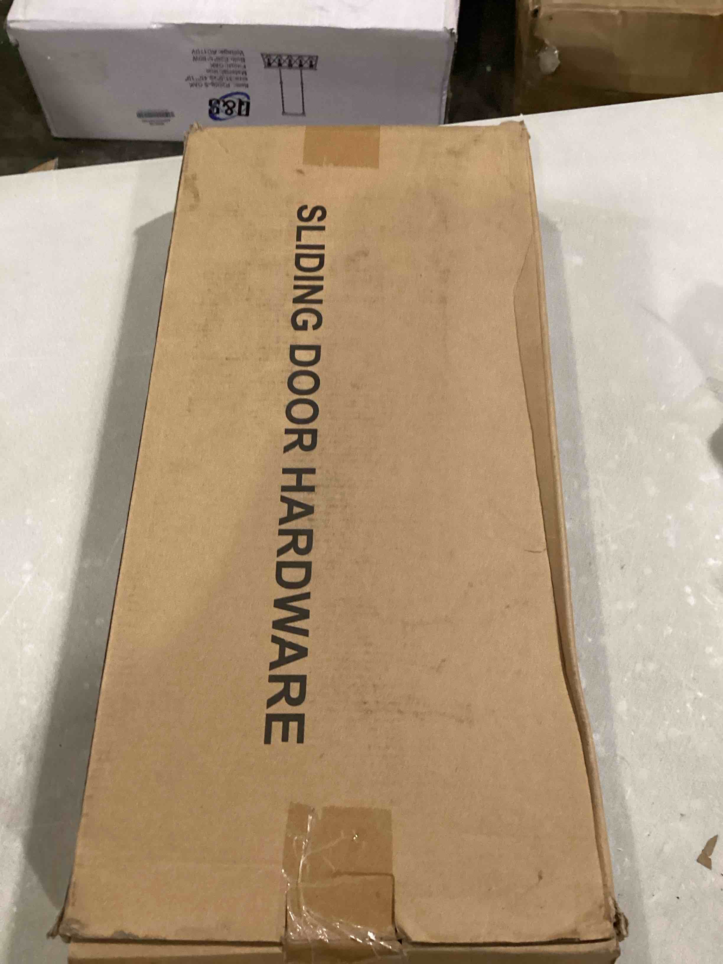 https://s3.amazonaws.com/lotting-images-prod/bidfta/BLU5767011_1714070132523.jpeg
