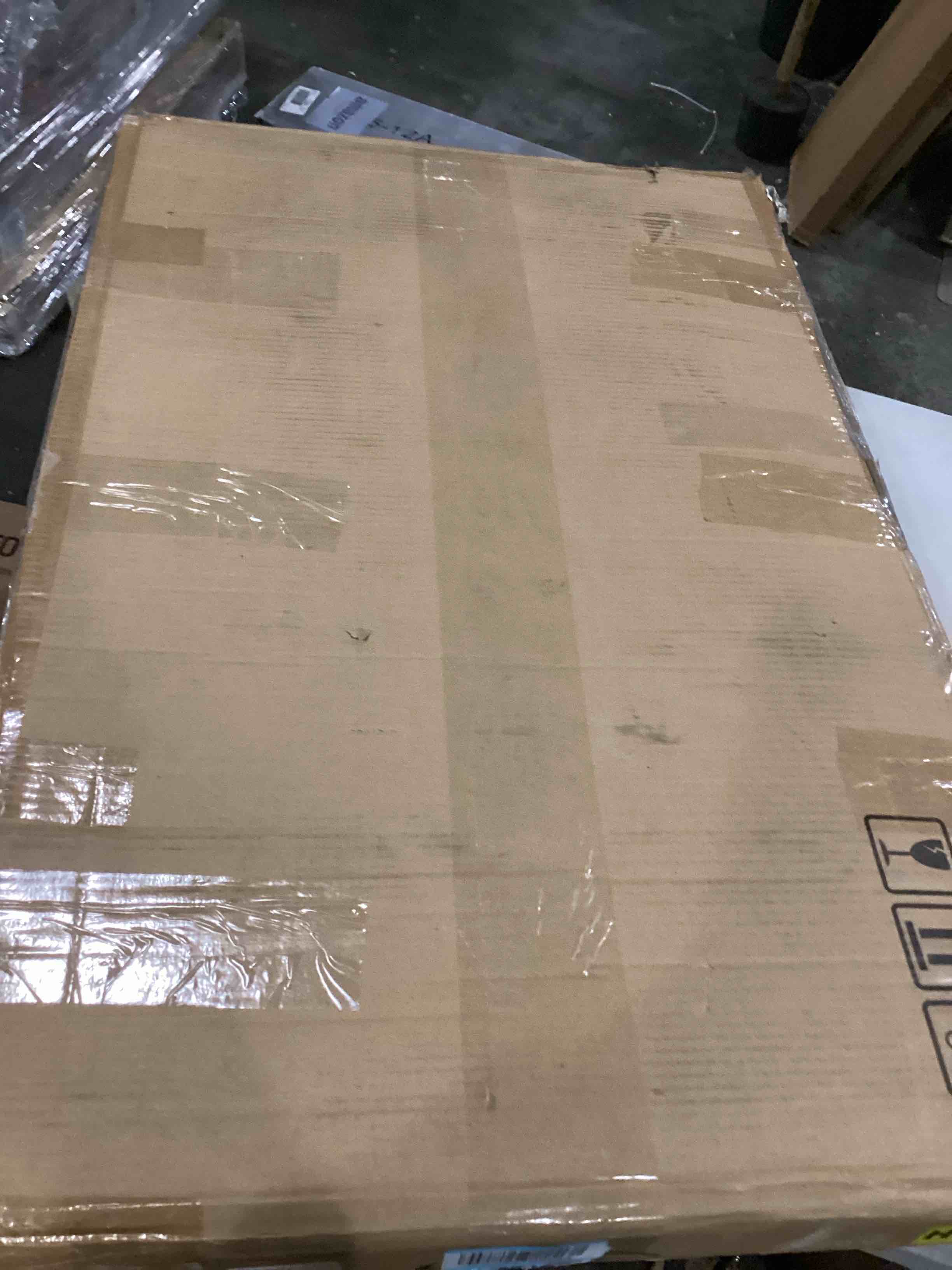 https://s3.amazonaws.com/lotting-images-prod/bidfta/BLU5767420_1714577622128.jpeg
