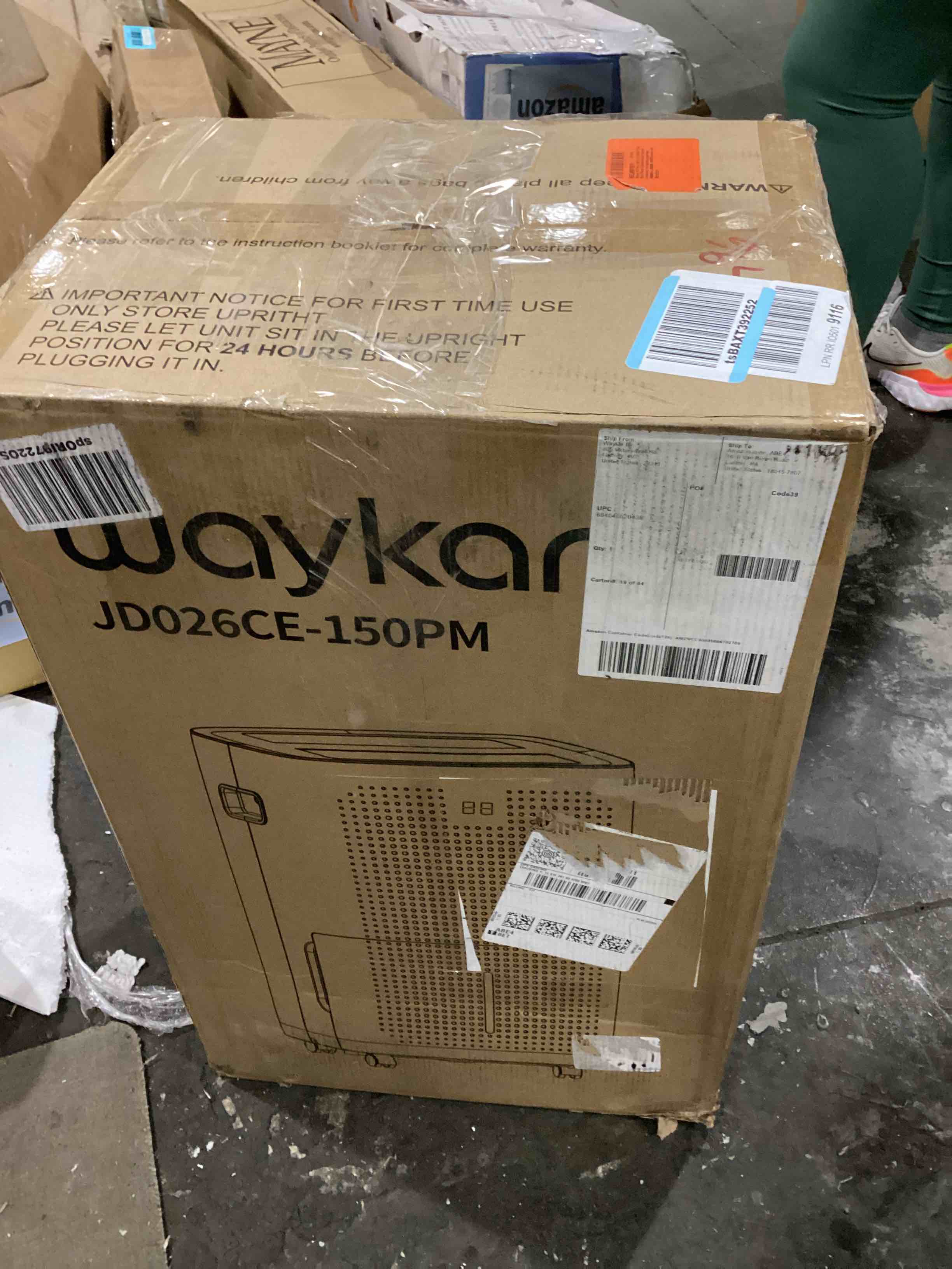 https://s3.amazonaws.com/lotting-images-prod/bidfta/BLU5767533_1715001954986.jpeg