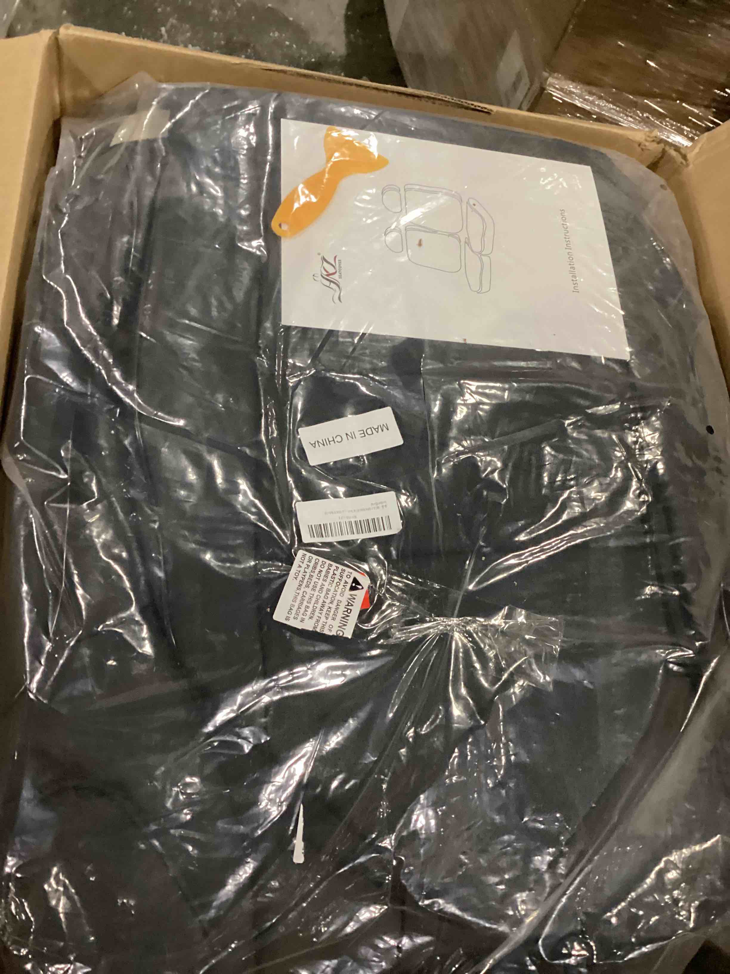 https://s3.amazonaws.com/lotting-images-prod/bidfta/BLU5767564_1715010374871.jpeg