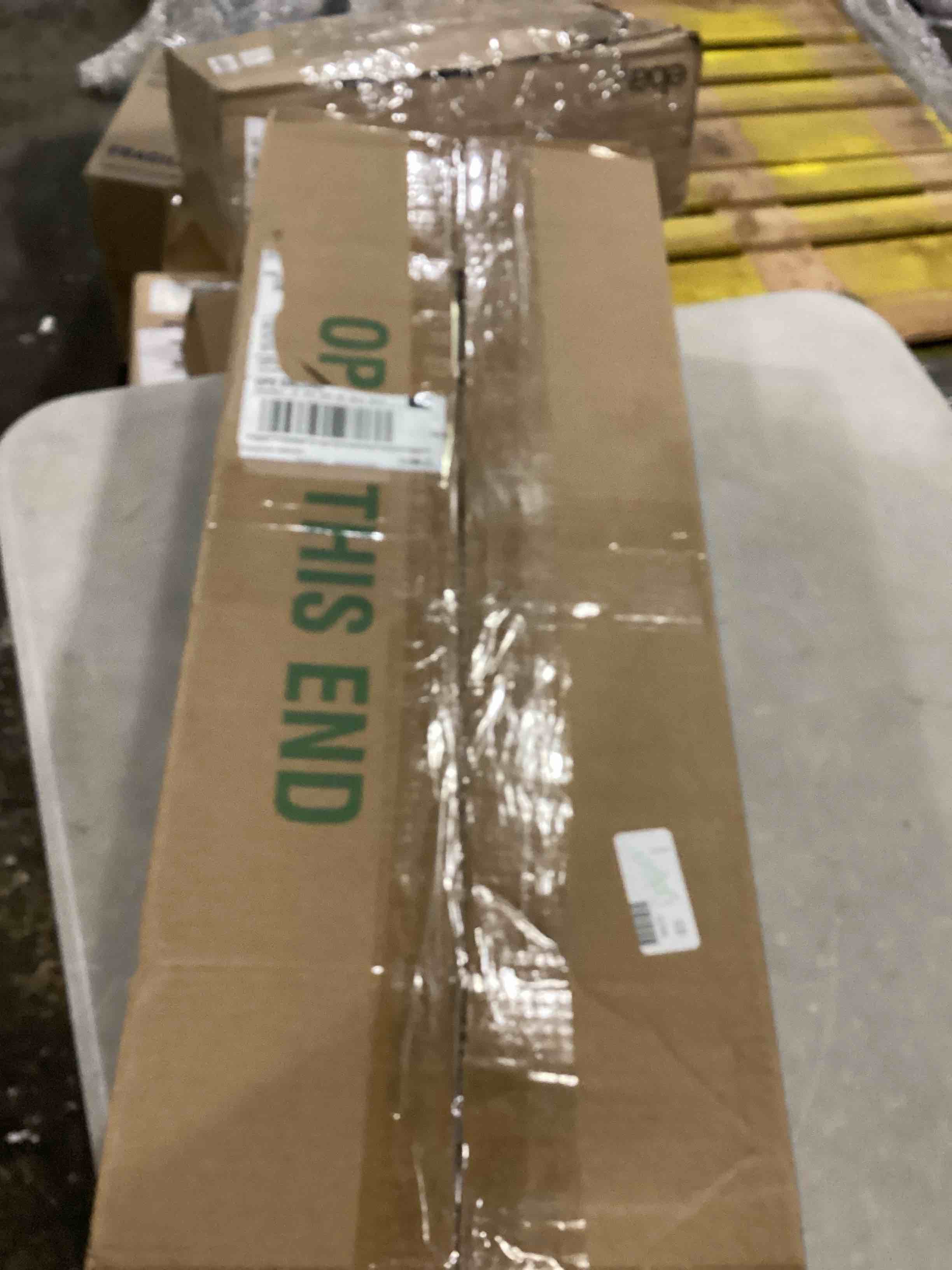 https://s3.amazonaws.com/lotting-images-prod/bidfta/BLU5767838_1715261632661.jpeg