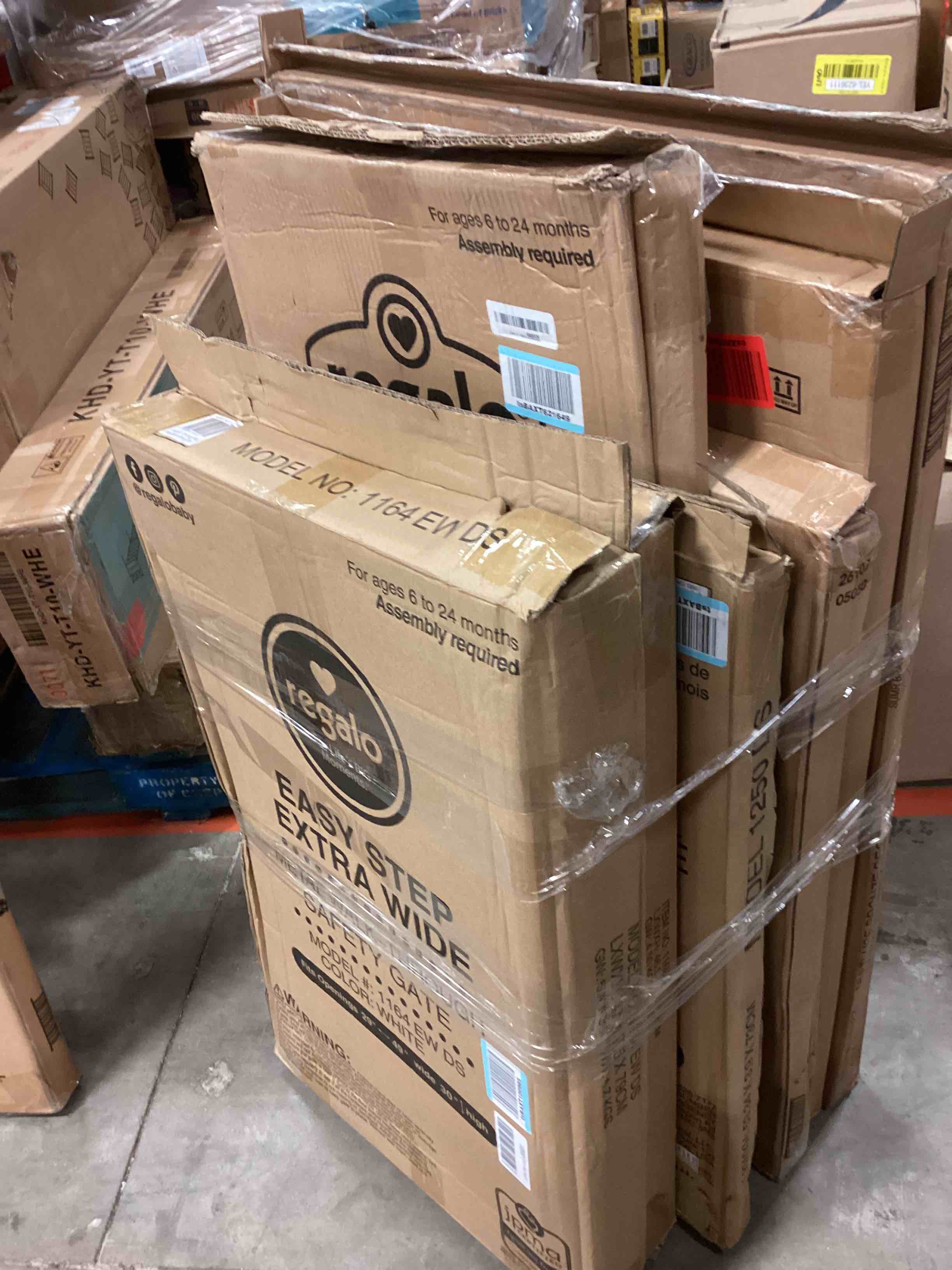 Assortment of 7 Baby Gates// 7 boxes to pick up!!