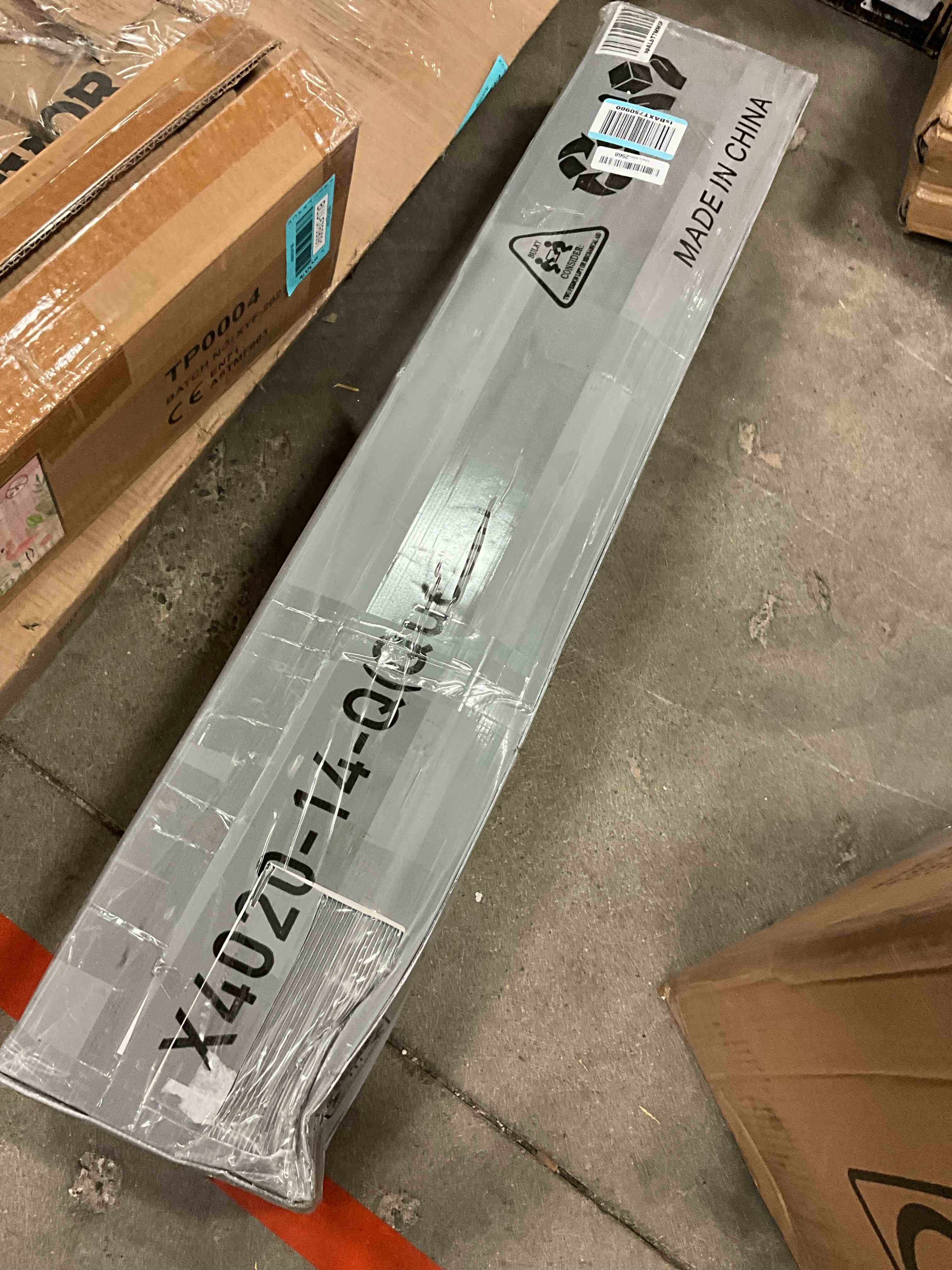 https://s3.amazonaws.com/lotting-images-prod/bidfta/BLU5769092_1724102055601.jpeg