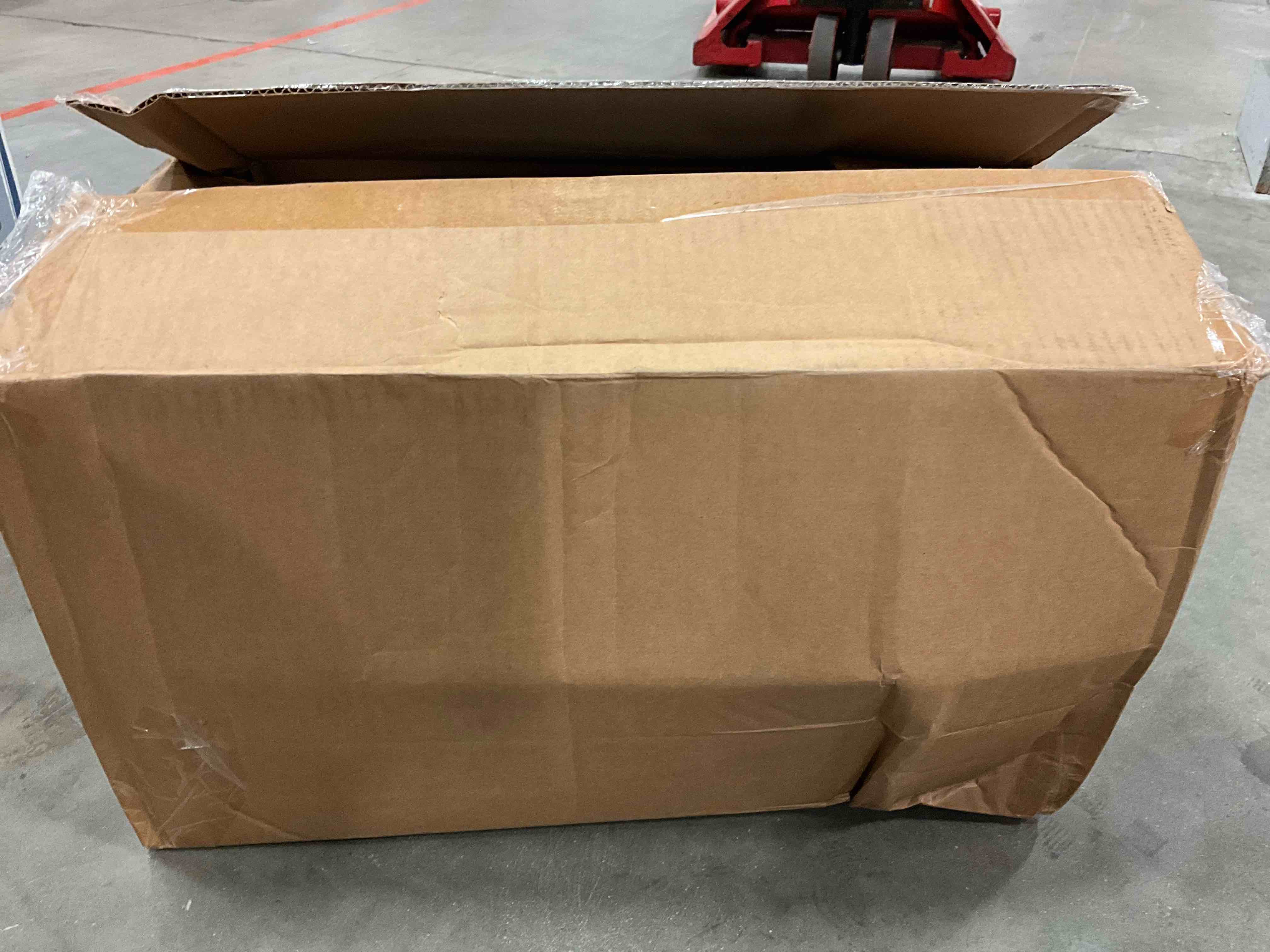 https://s3.amazonaws.com/lotting-images-prod/bidfta/BLU5769109_1724103797637.jpeg