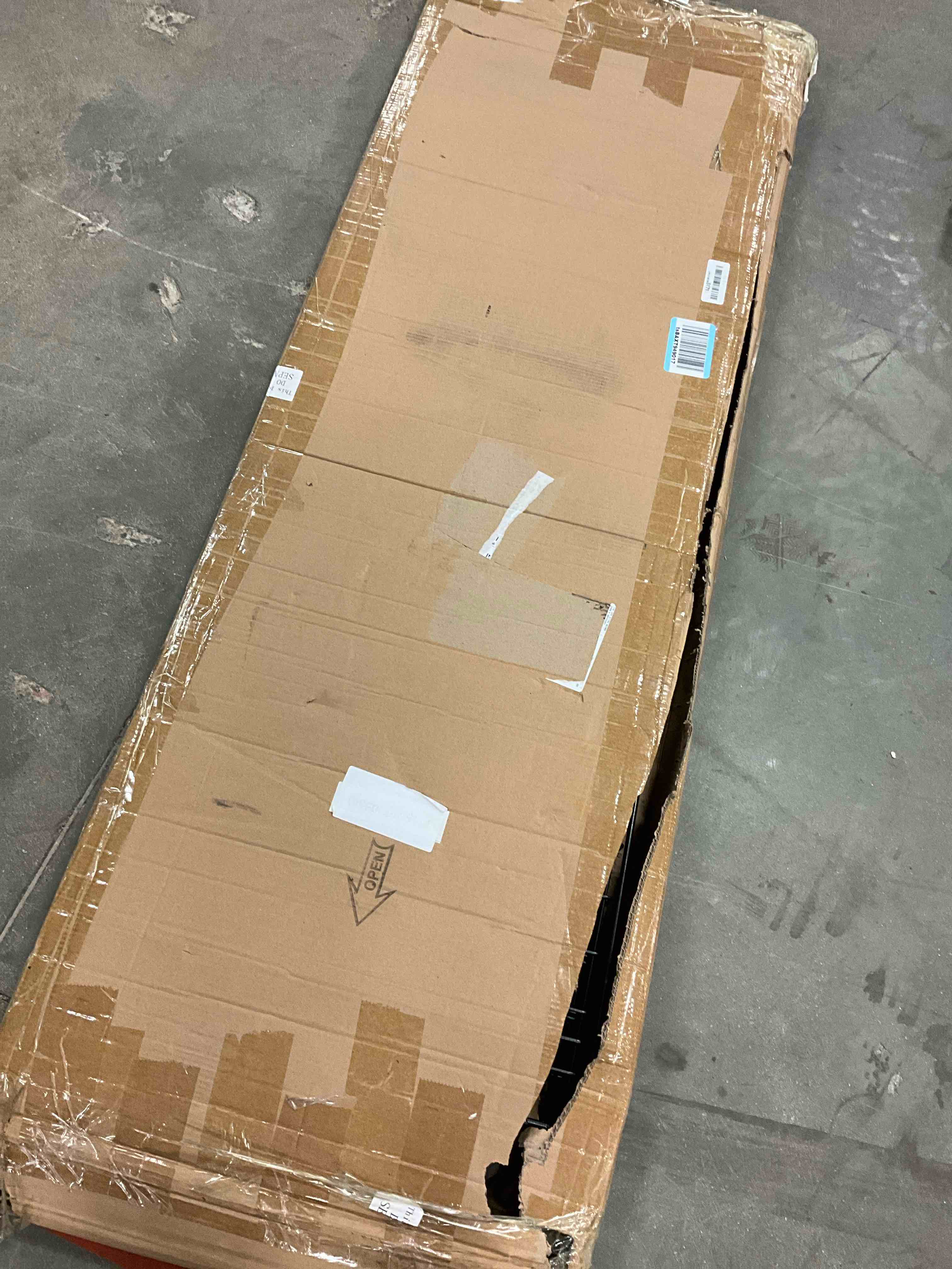 https://s3.amazonaws.com/lotting-images-prod/bidfta/BLU5769111_1724104211789.jpeg