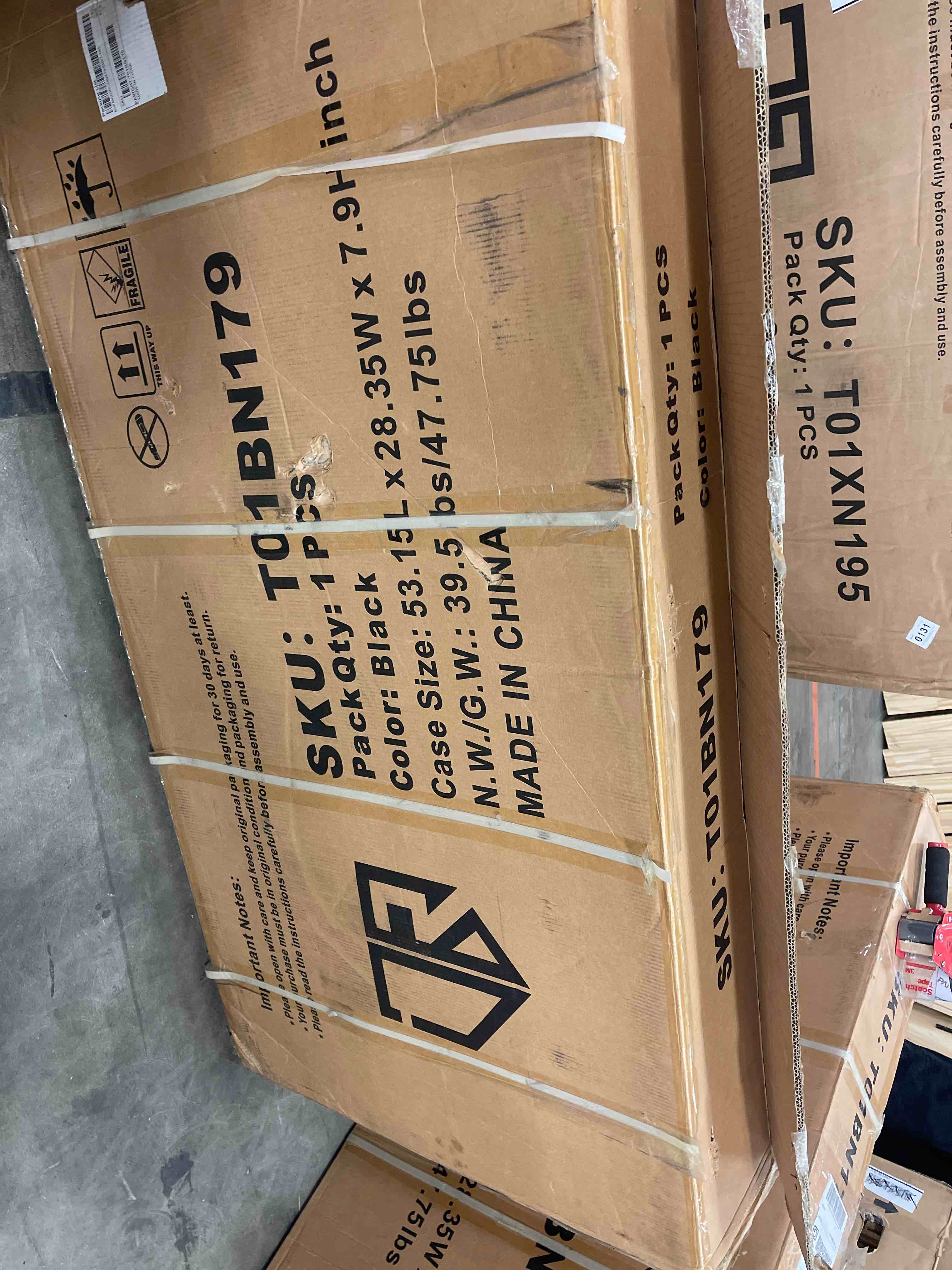 https://s3.amazonaws.com/lotting-images-prod/bidfta/BLU5770073_1725372303634.jpeg