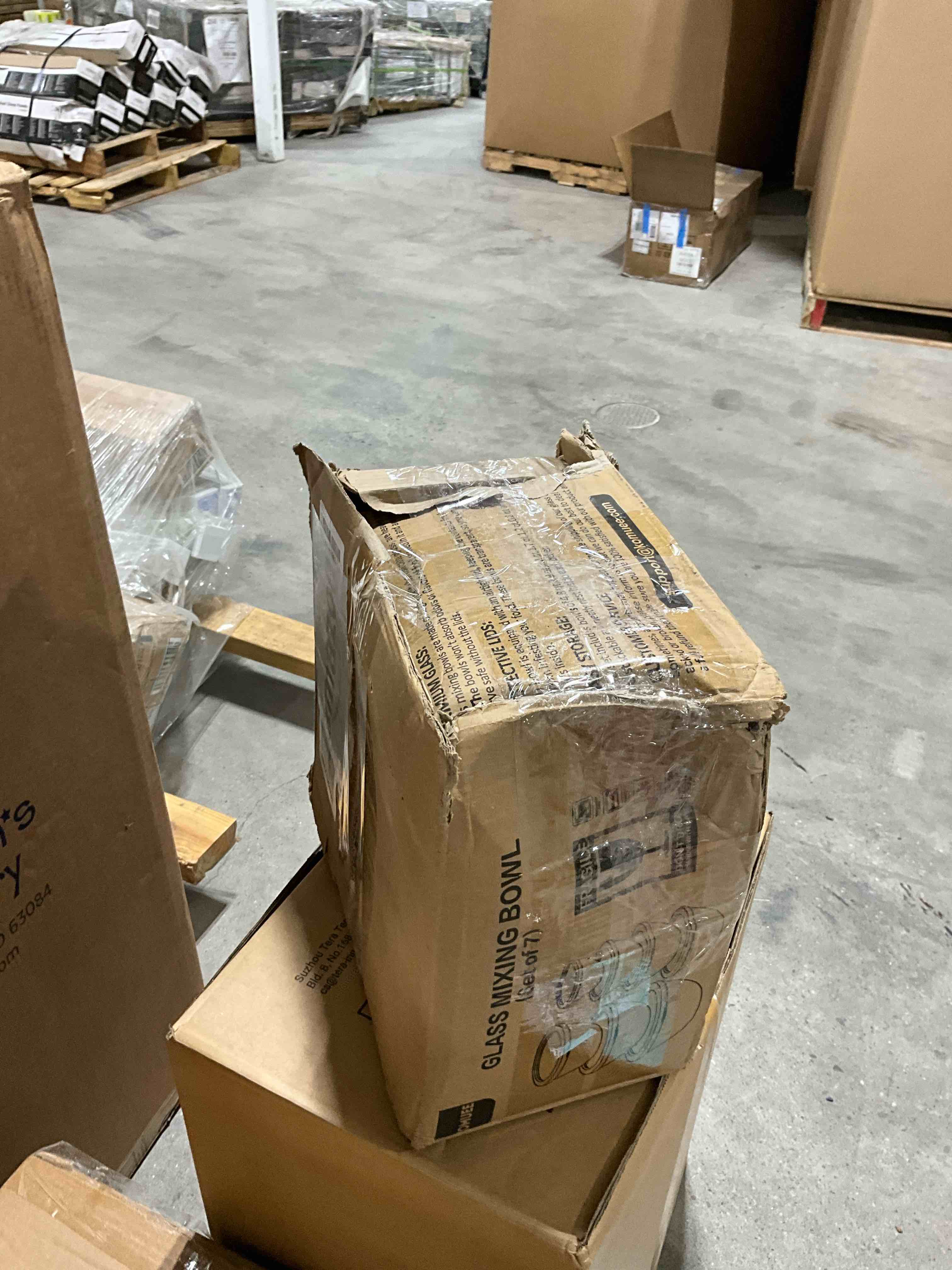 https://s3.amazonaws.com/lotting-images-prod/bidfta/BLU5771930_1720468661098.jpeg