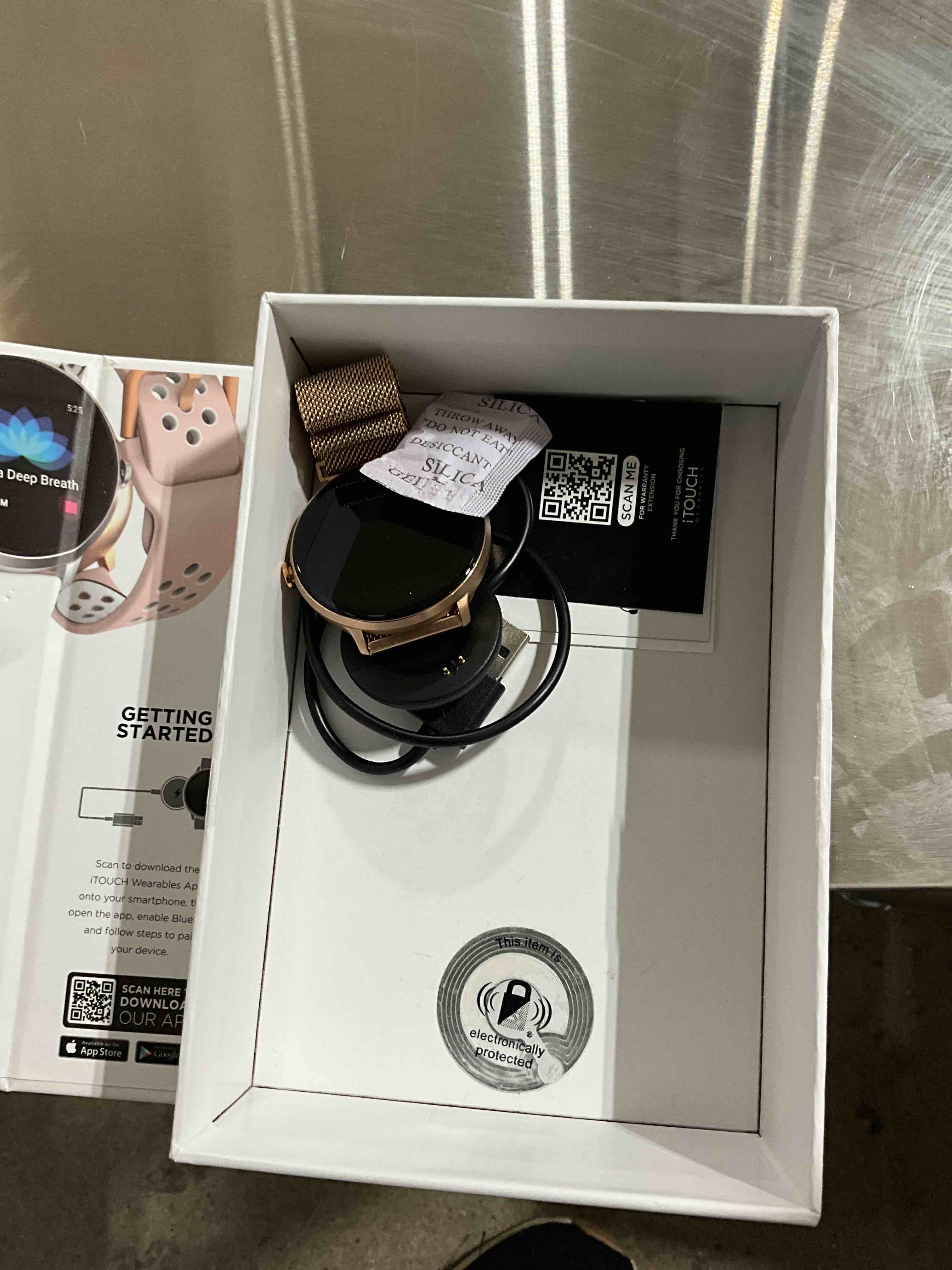 https://s3.amazonaws.com/lotting-images-prod/bidfta/BLU5772845_1724076047986.jpeg